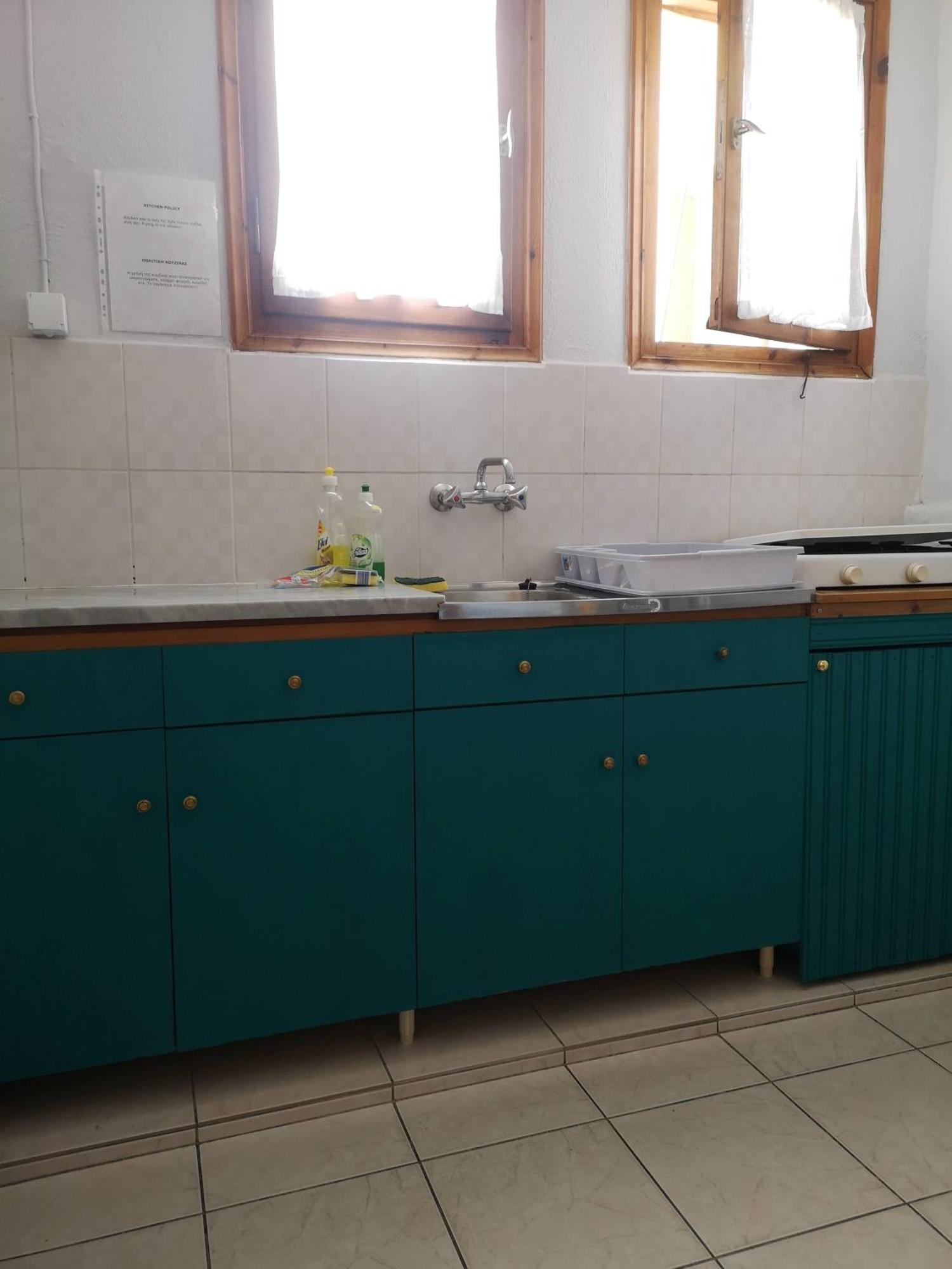 Arleta's Sunny Guest house *