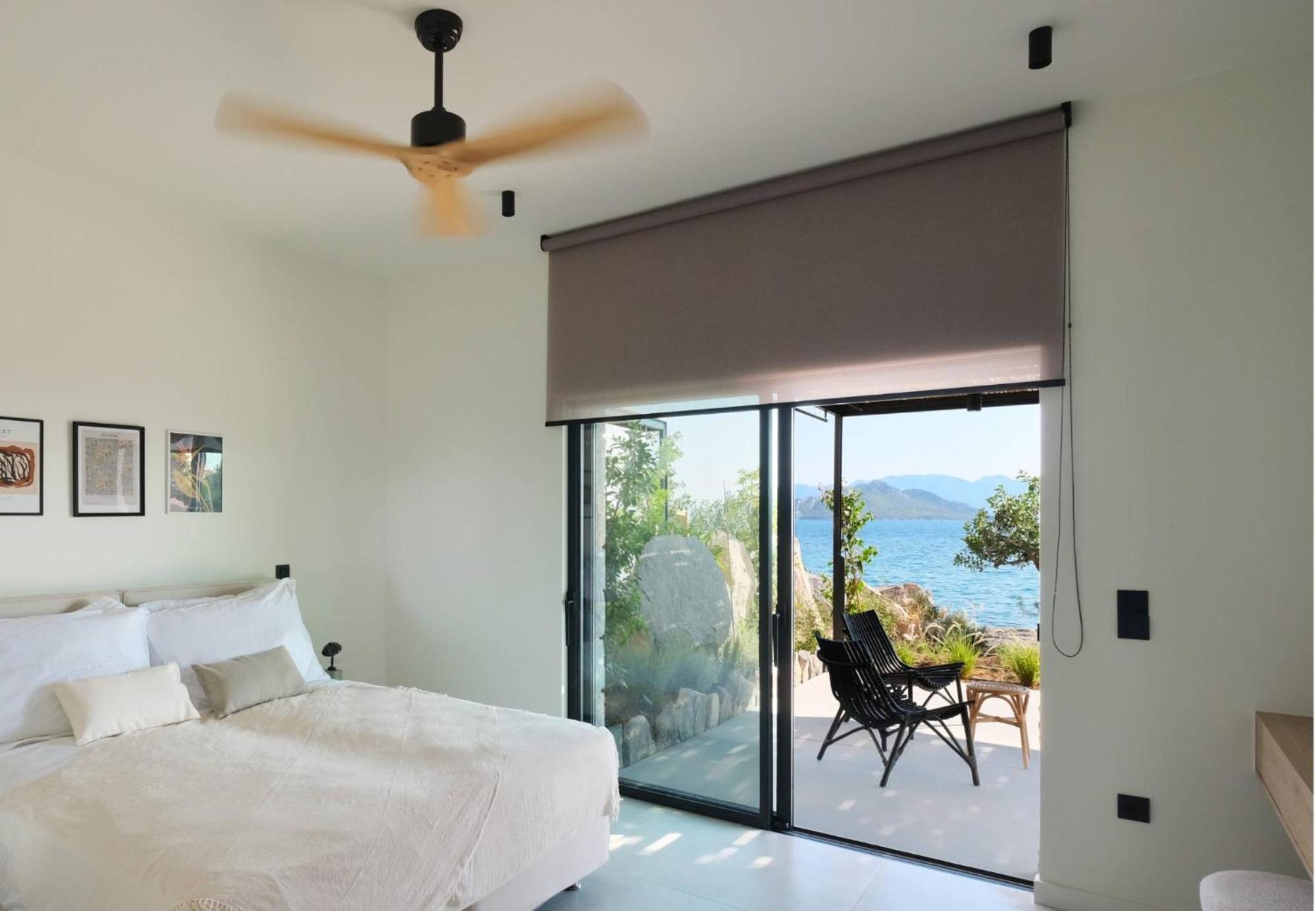 Floating Cube Apartment Aegina