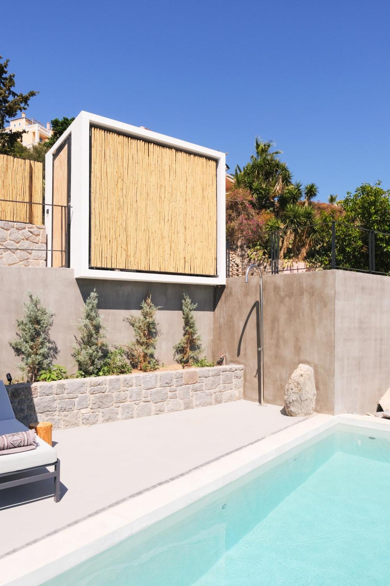 Apartment Floating Cube Aegina