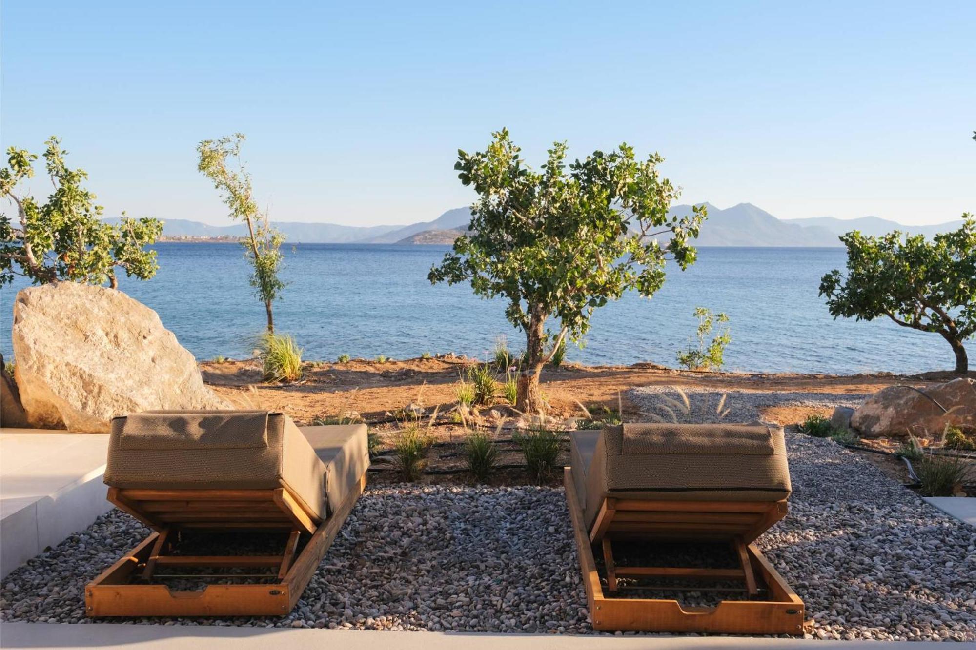 Floating Cube Apartment Aegina