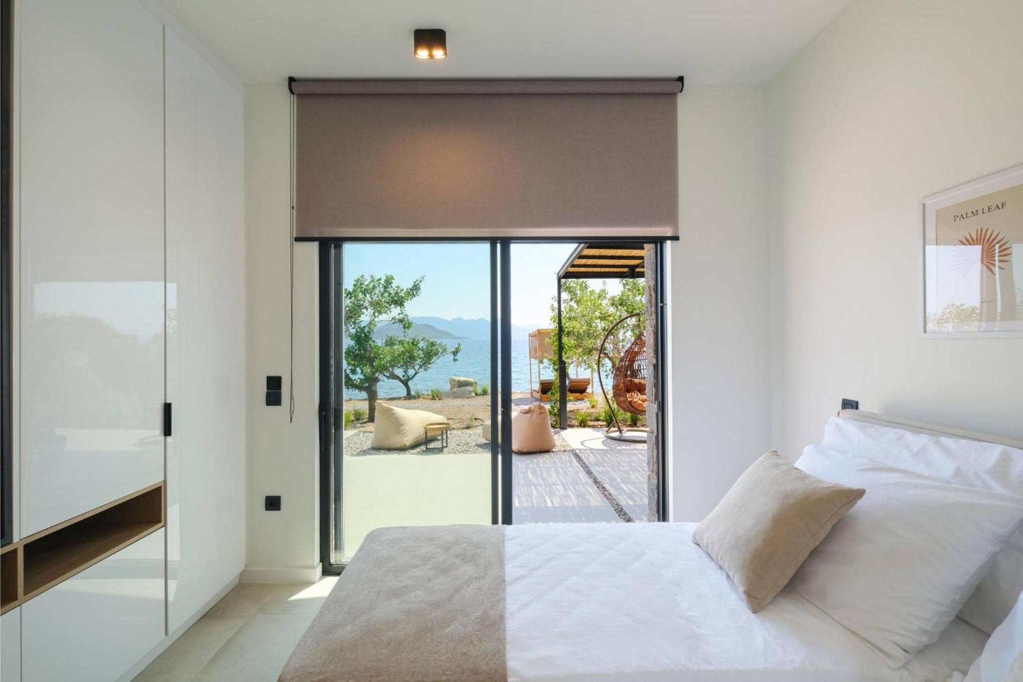 Apartment Floating Cube Aegina