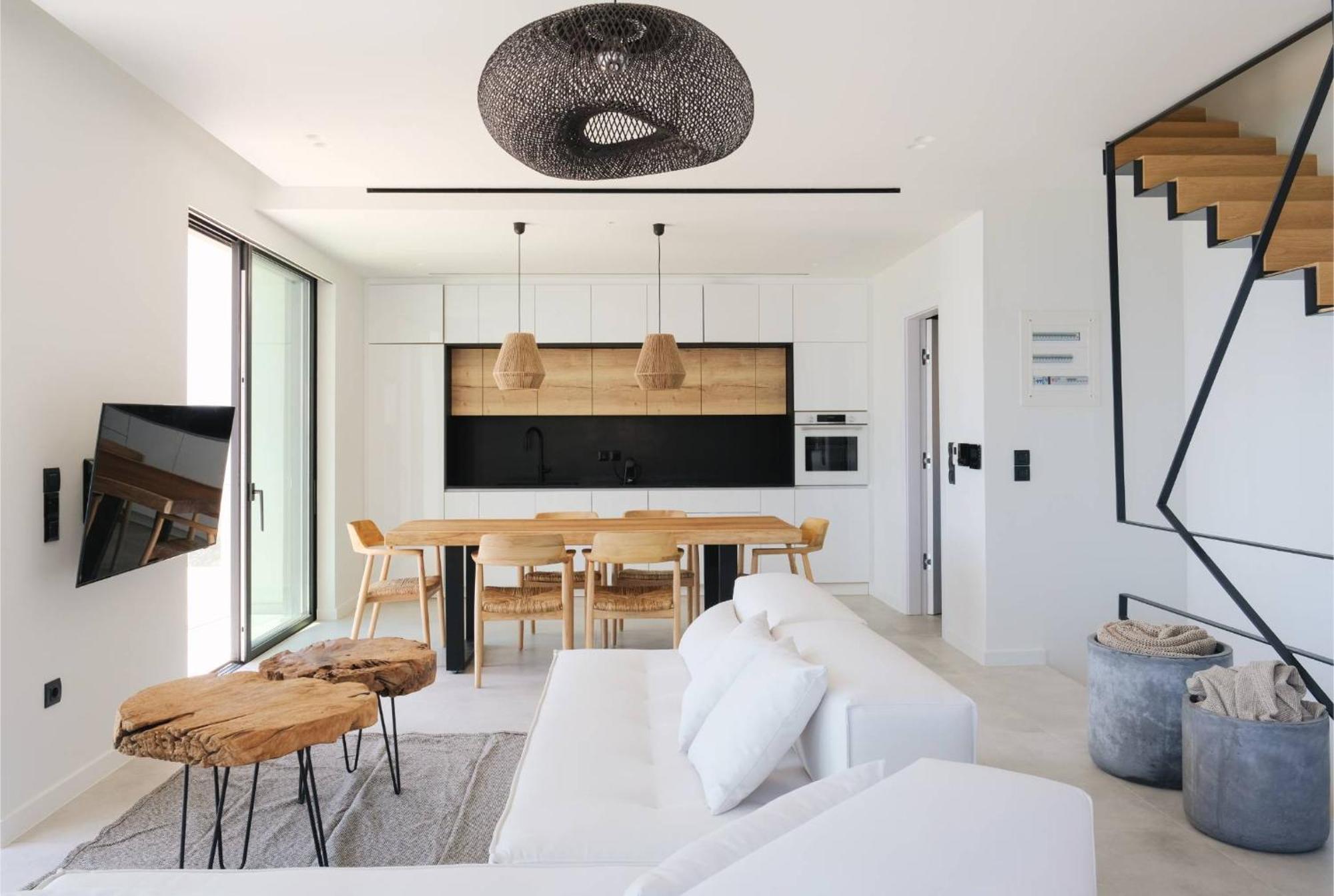 Floating Cube Apartment *