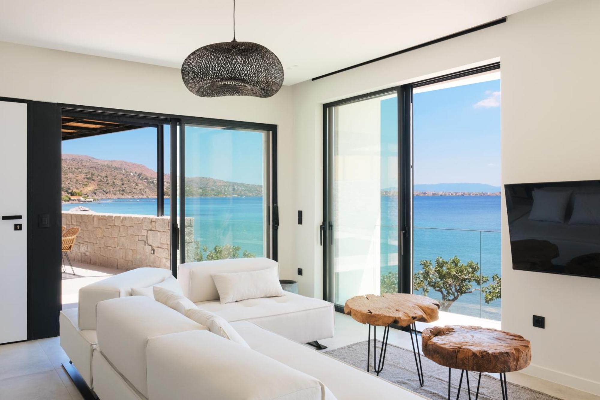 Floating Cube Apartment Aegina