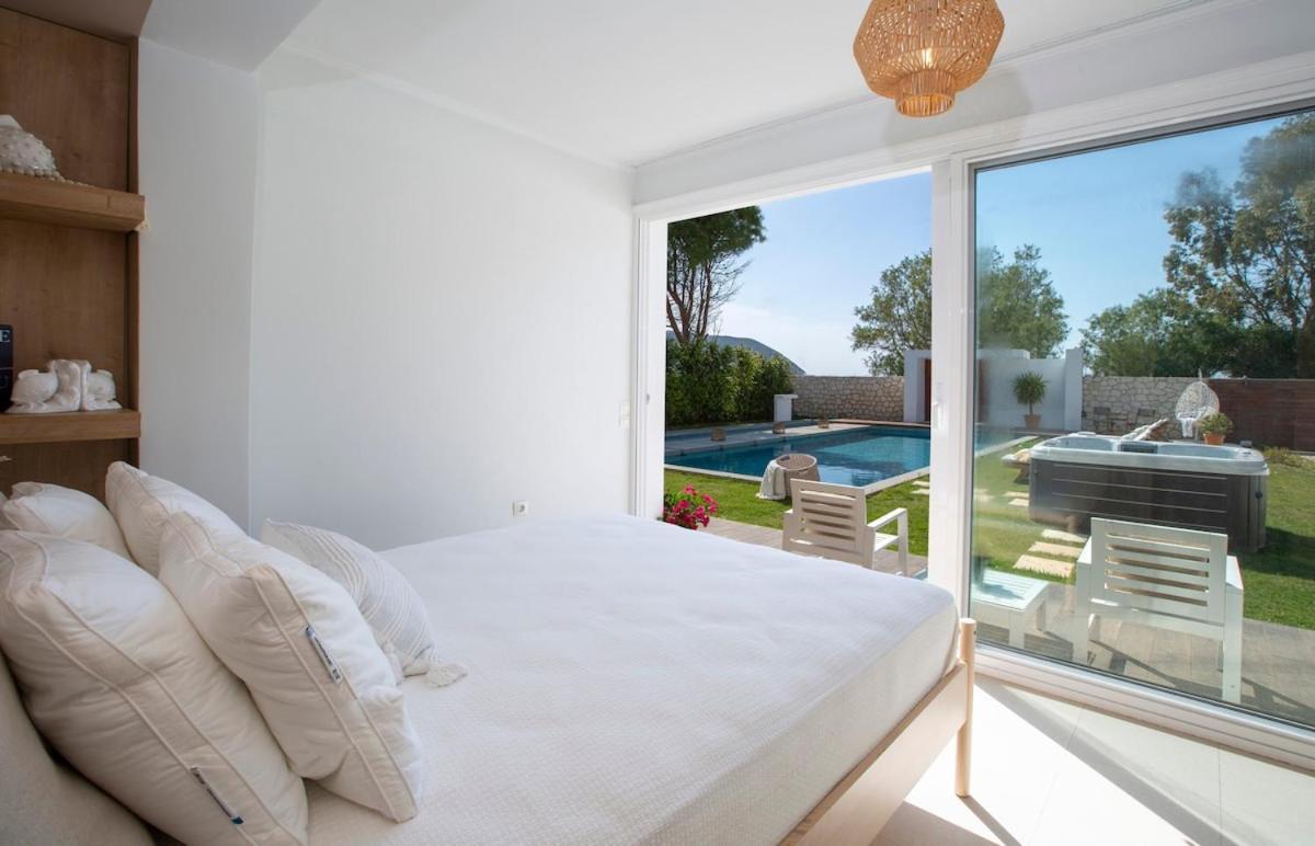 Villa Coastal Chic Luxury La Reina In Ai Giannis *