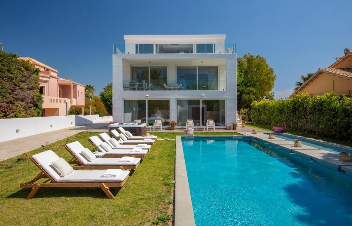 Coastal Chic Luxury La Reina In Ai Giannis Villa *