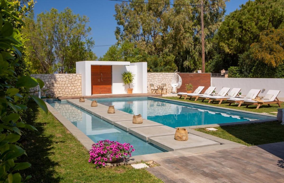 Coastal Chic Luxury La Reina In Ai Giannis Villa *