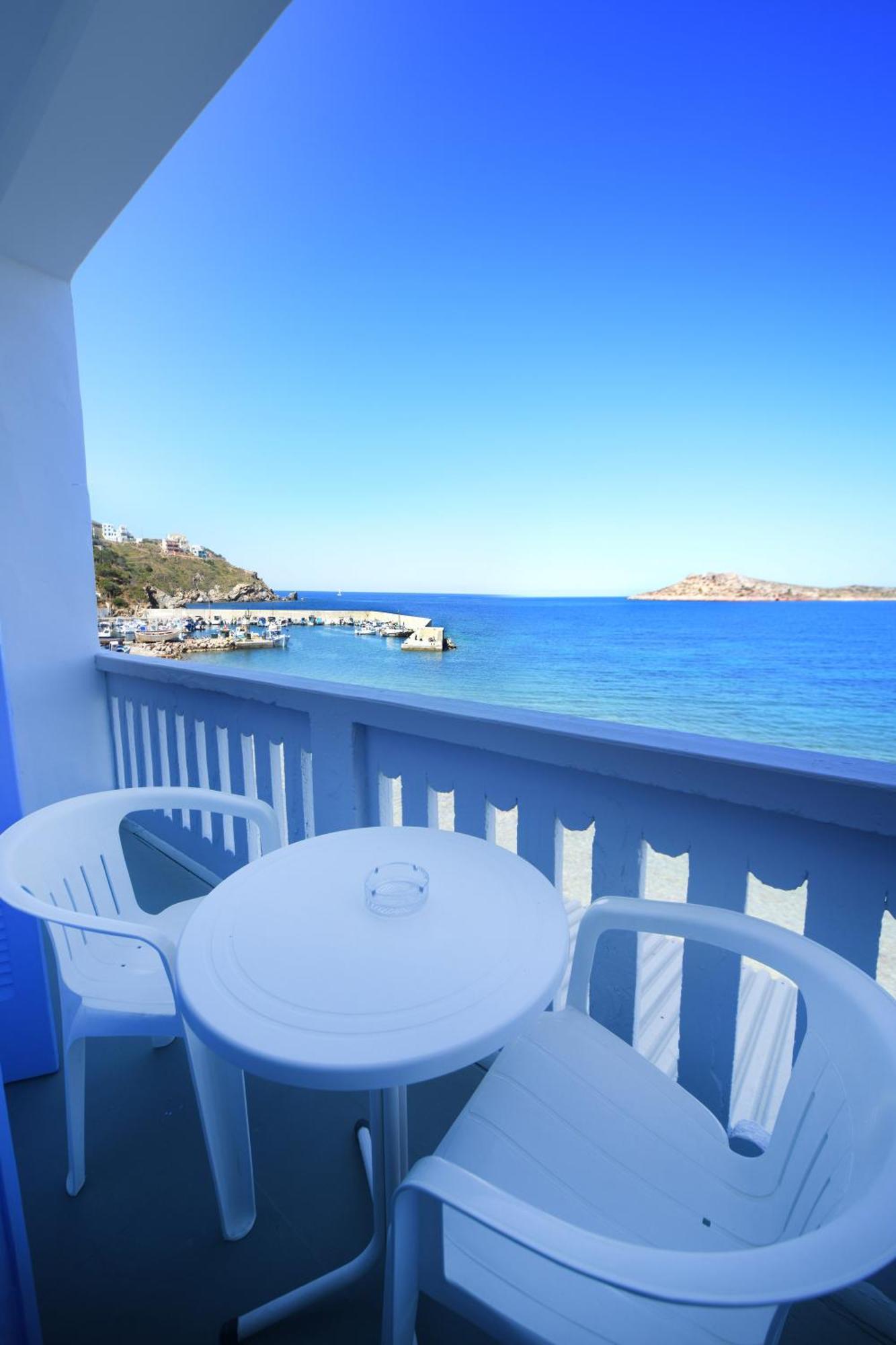 Agialos Inn