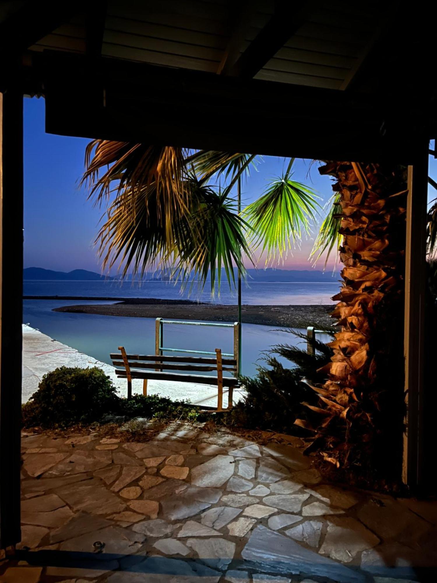Aktaion Hotel 3*
