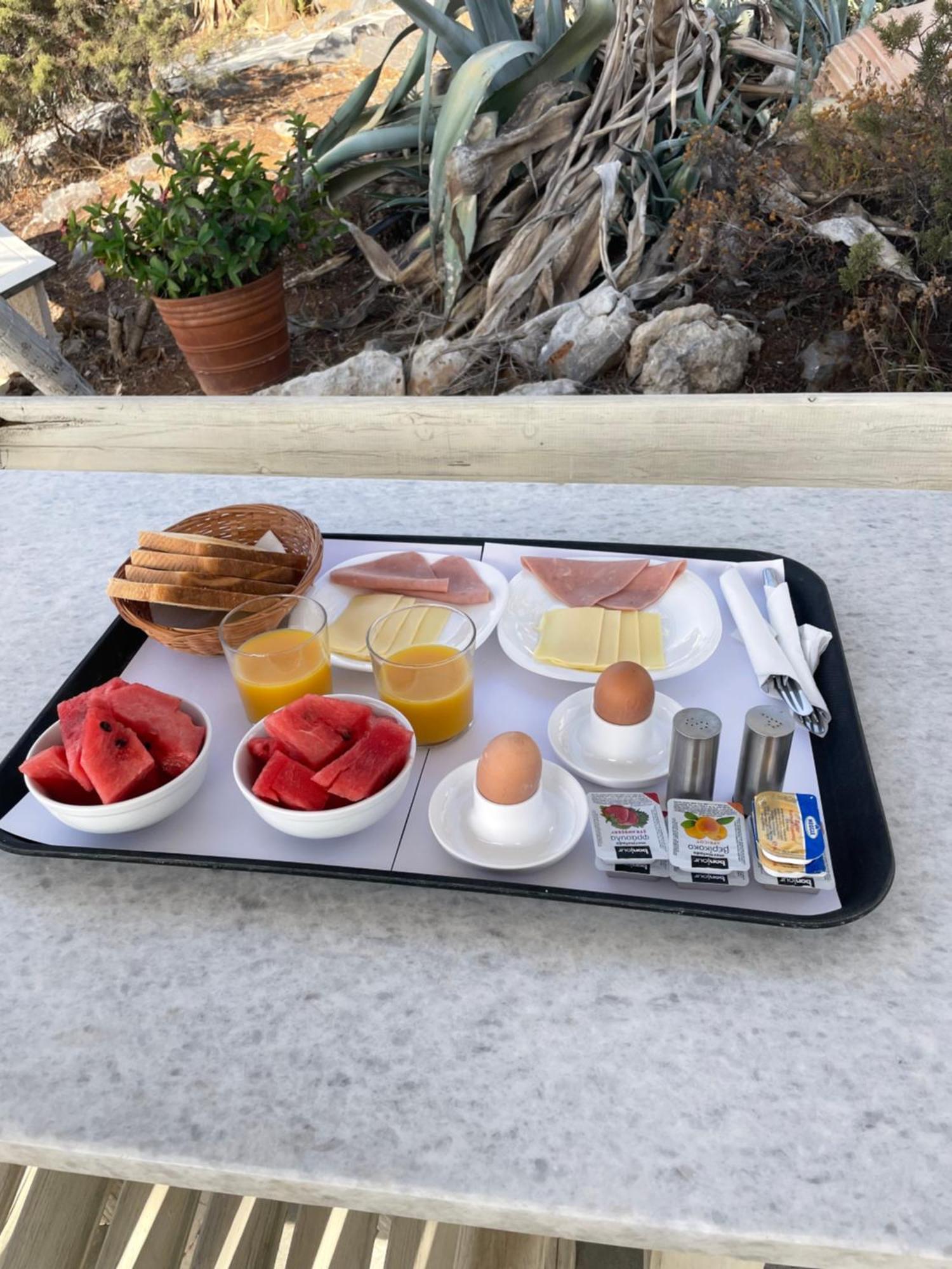 Zografos Guest house