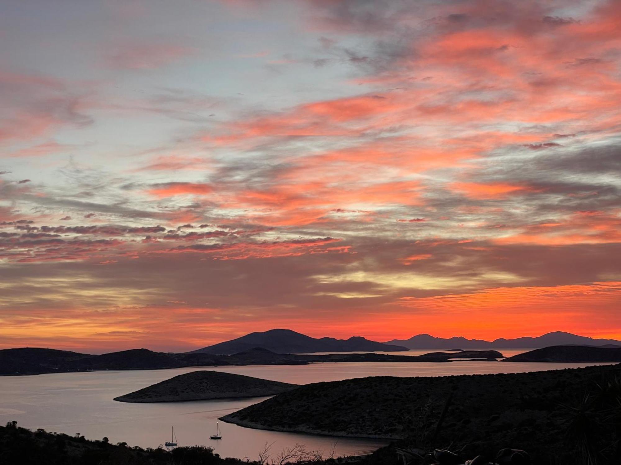 Zografos 4* Irakleia (Naxos)