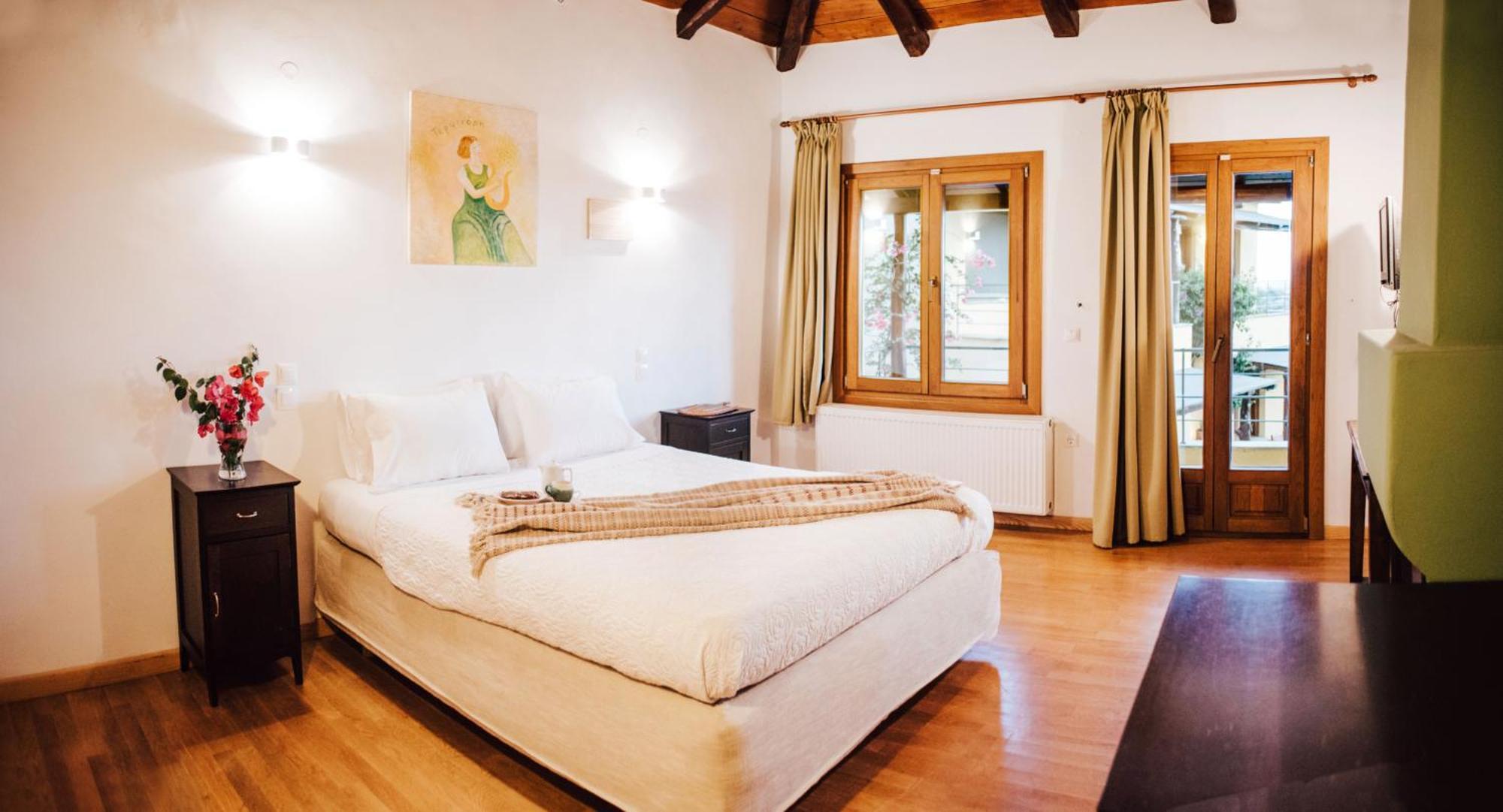 Alkifron Aparthotel