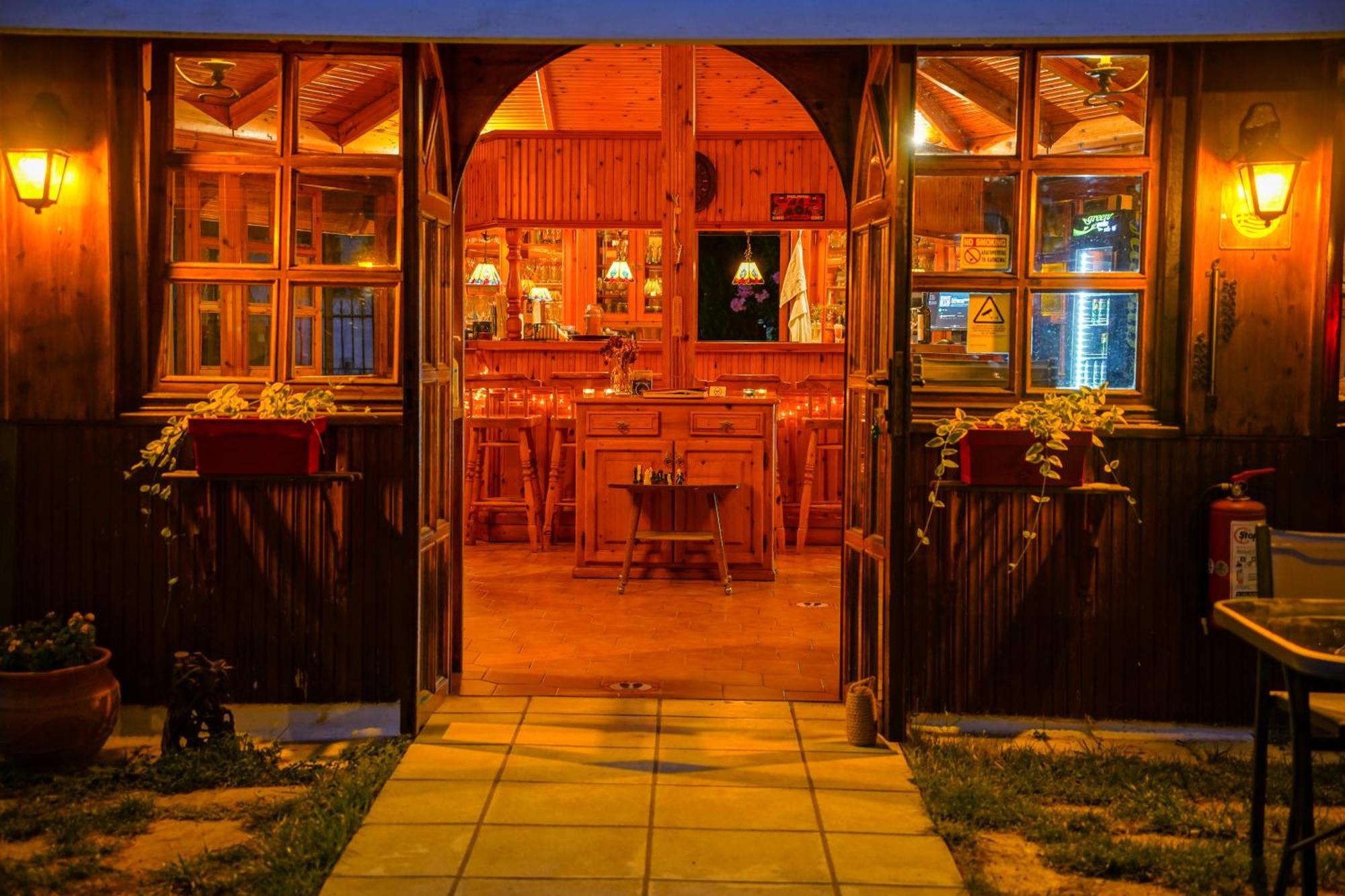 Guest house Irida 'n' Pool