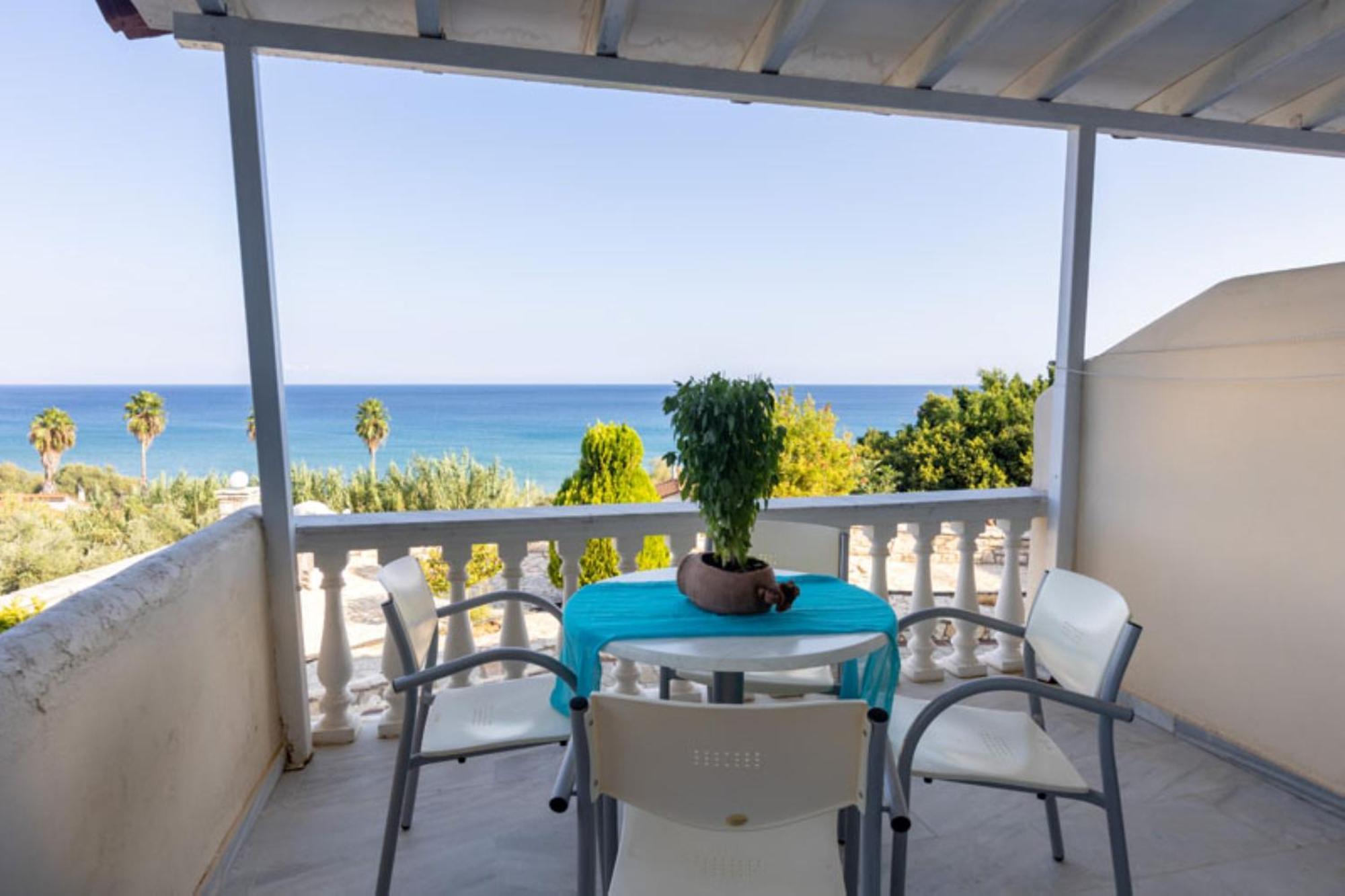 Pansion L'antic Guest house