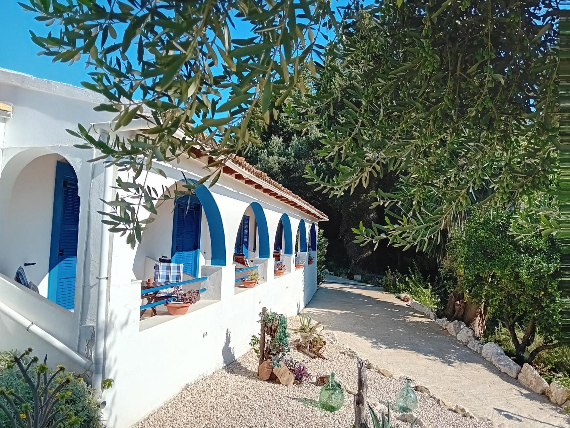 Spiti Melianou * Agios Georgios Pagon