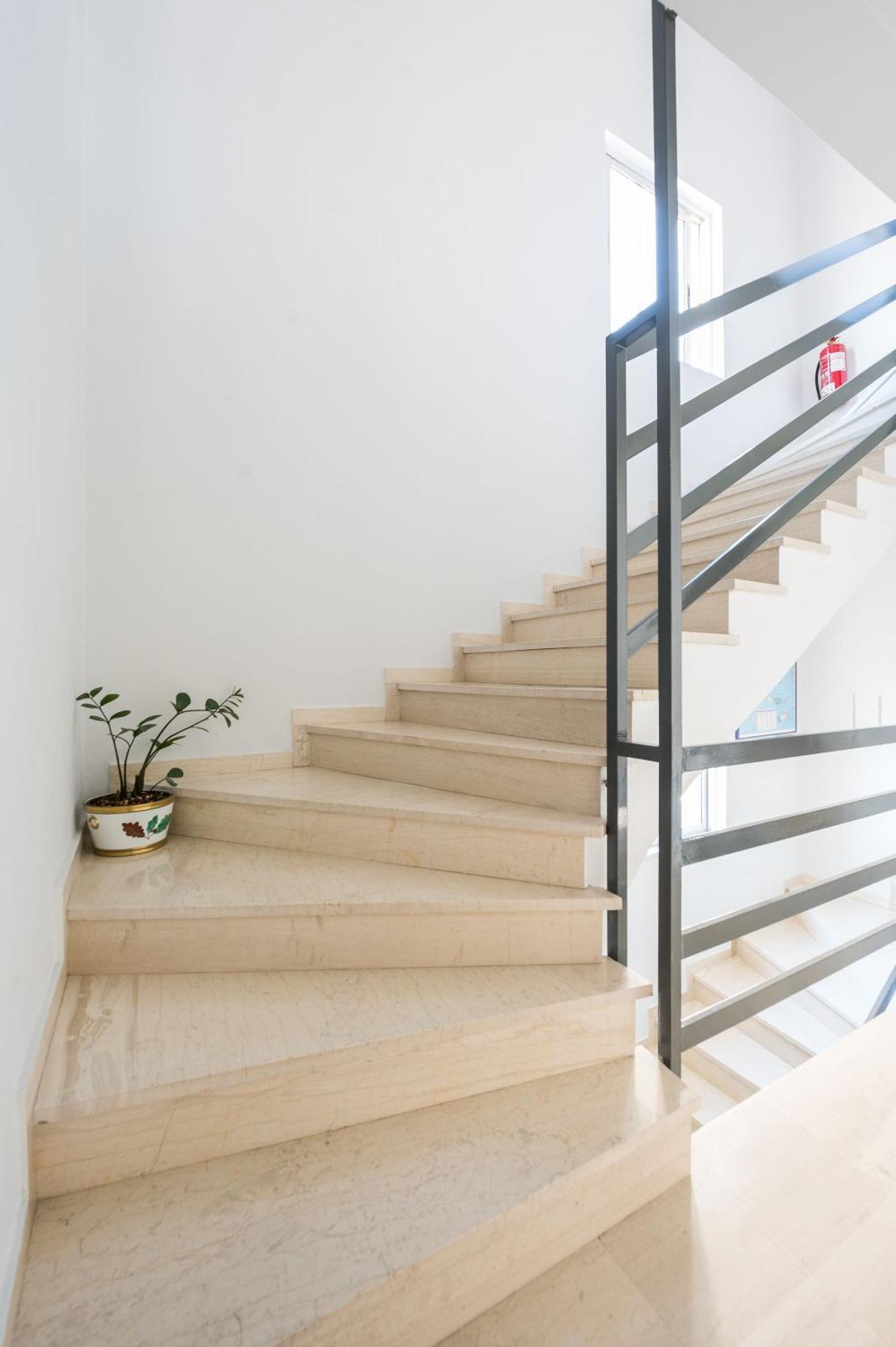 Glyfada's Cosy Apartment