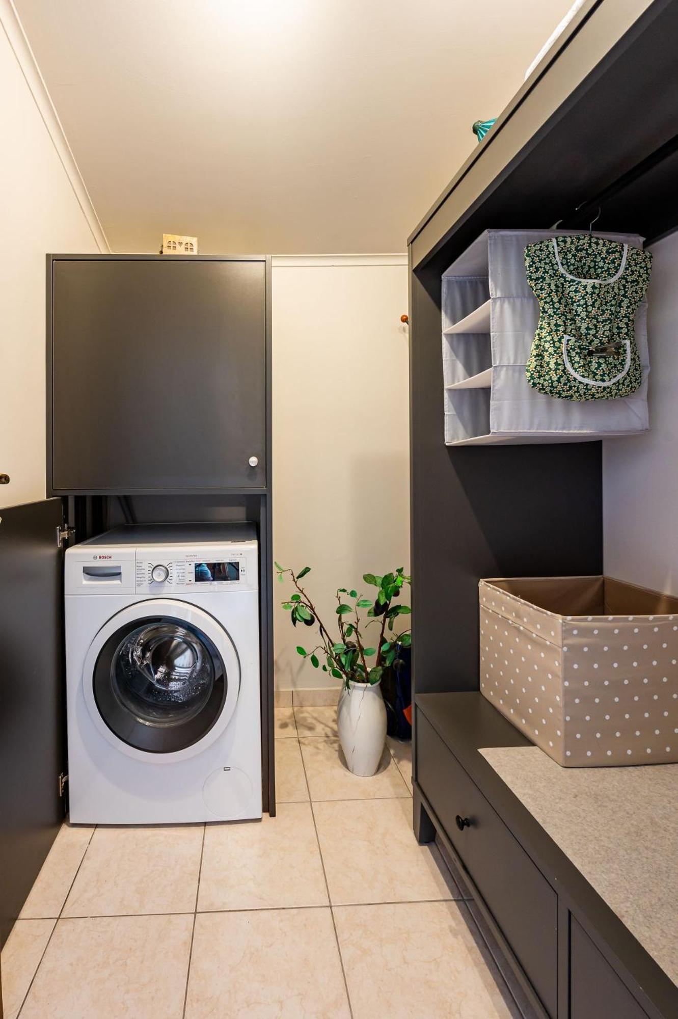 Glyfada's Cosy Apartment