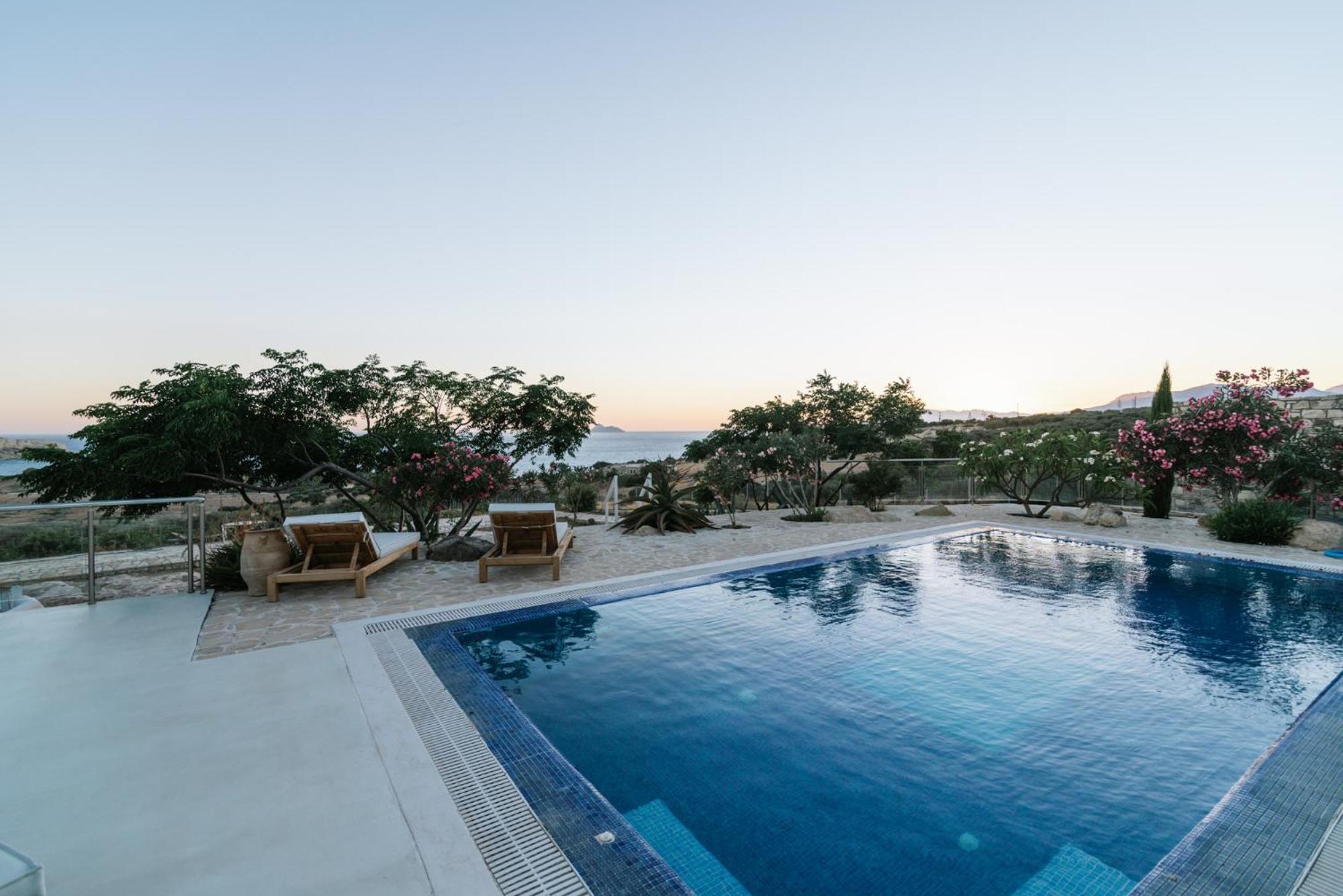 Villa Olympia In The Palm Trees Pitsidia