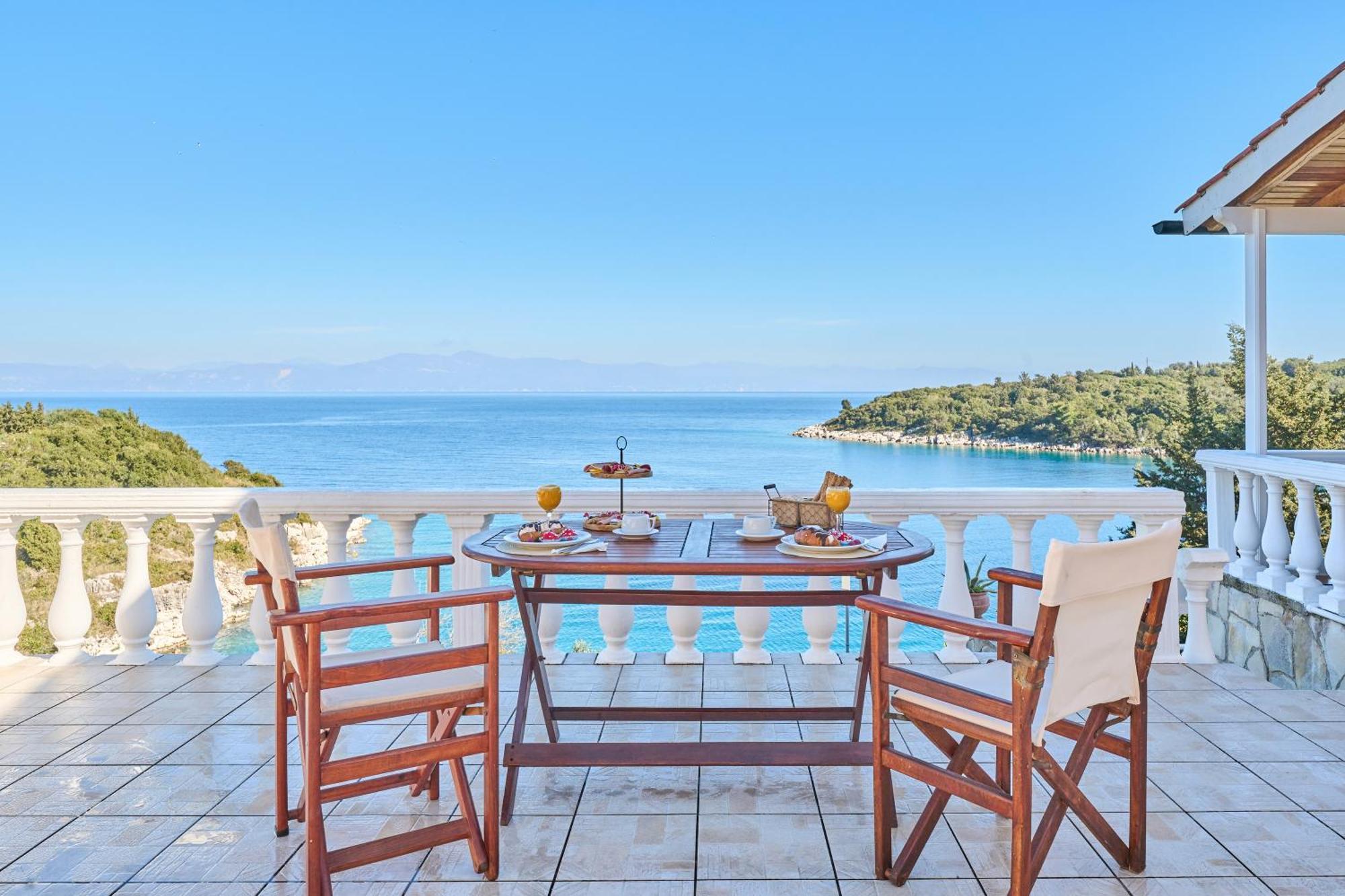 Dolphin Apartment Gaios