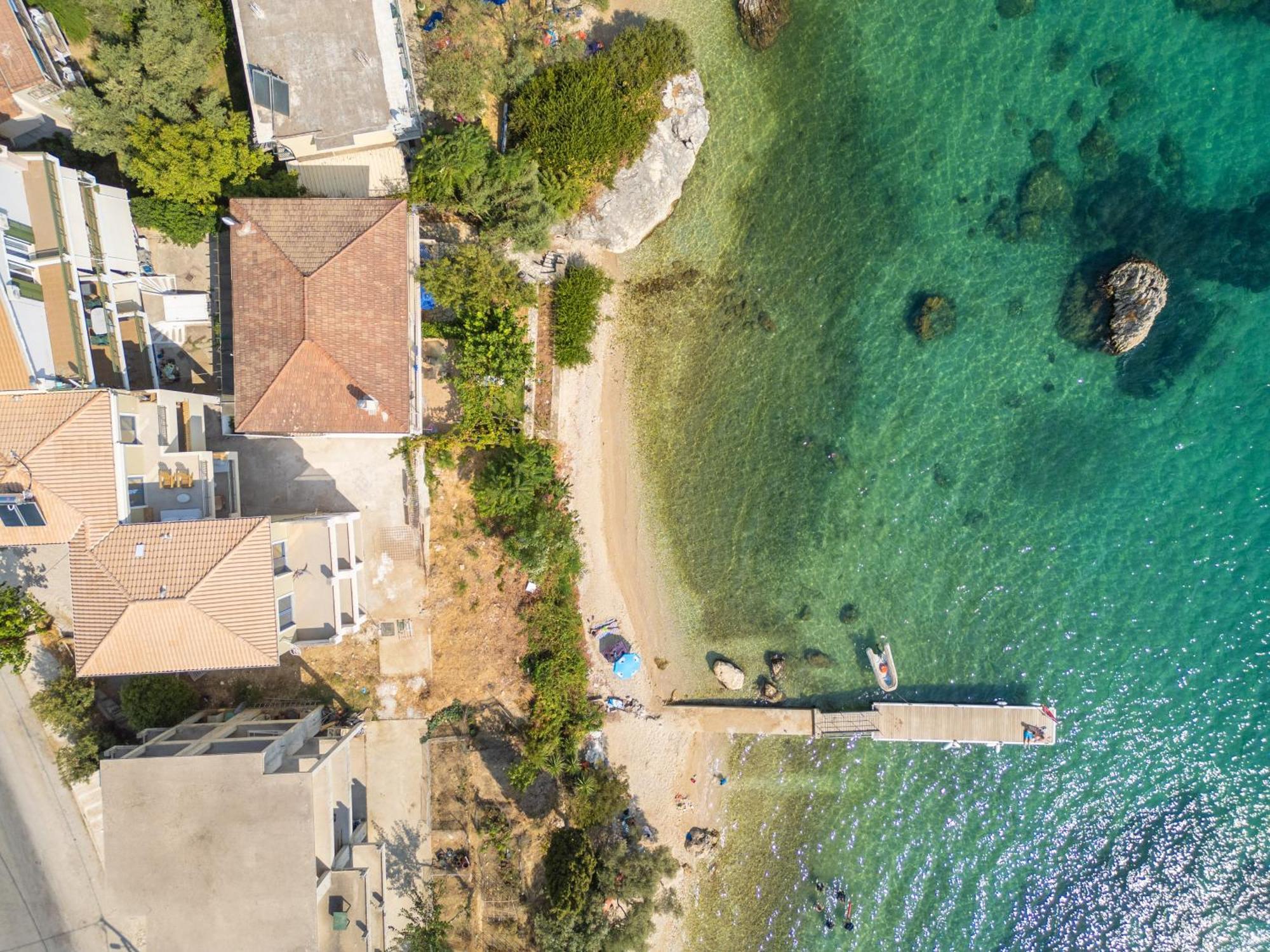 Apartment Seaside Luxury Nikiana