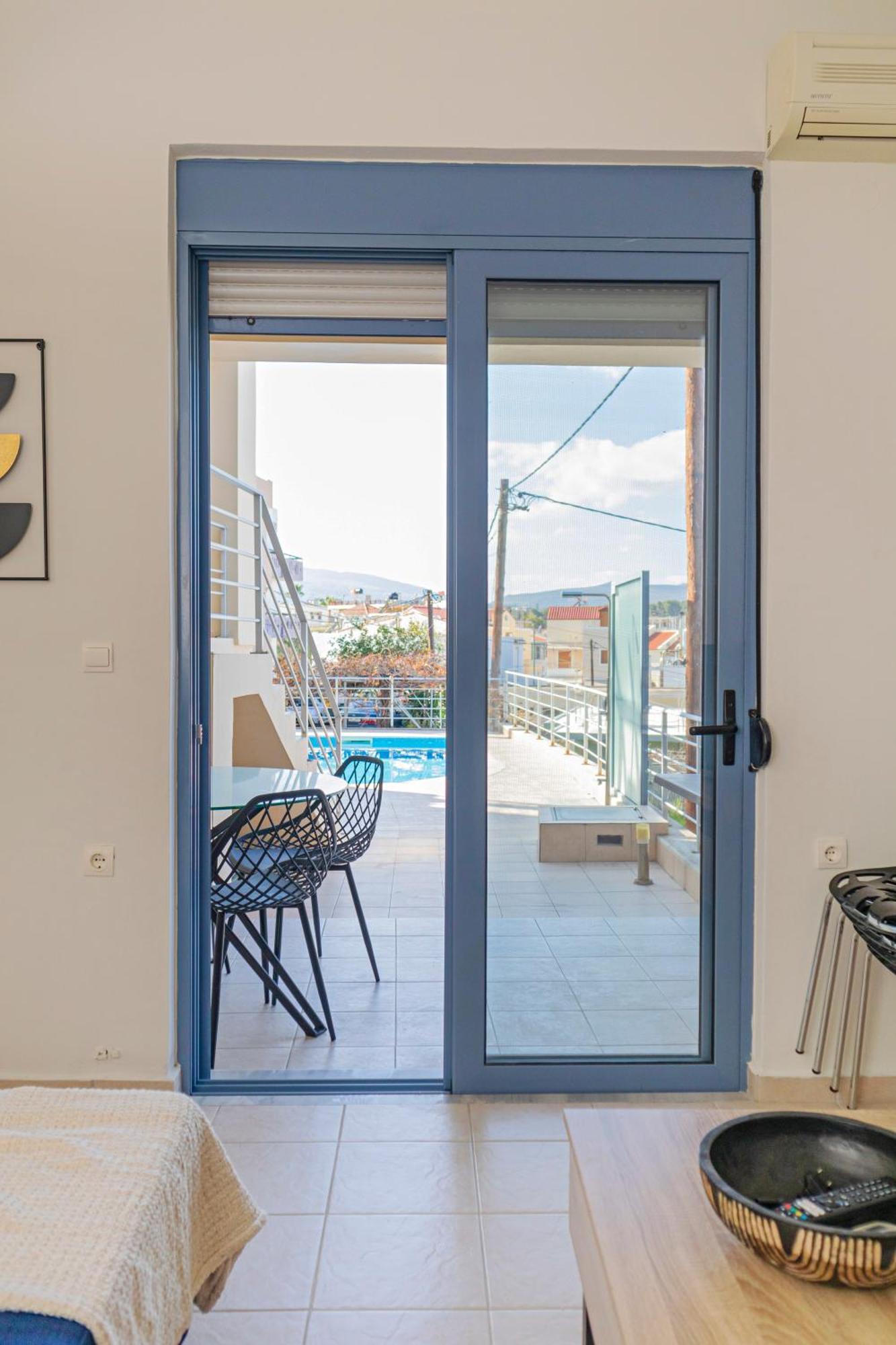 Kimi -new Listing With Sea Views! Apartment