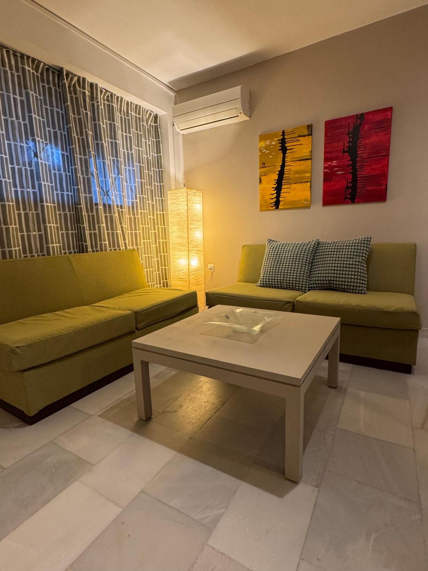 Cozy Seaside Renovated & Peaceful Apartment