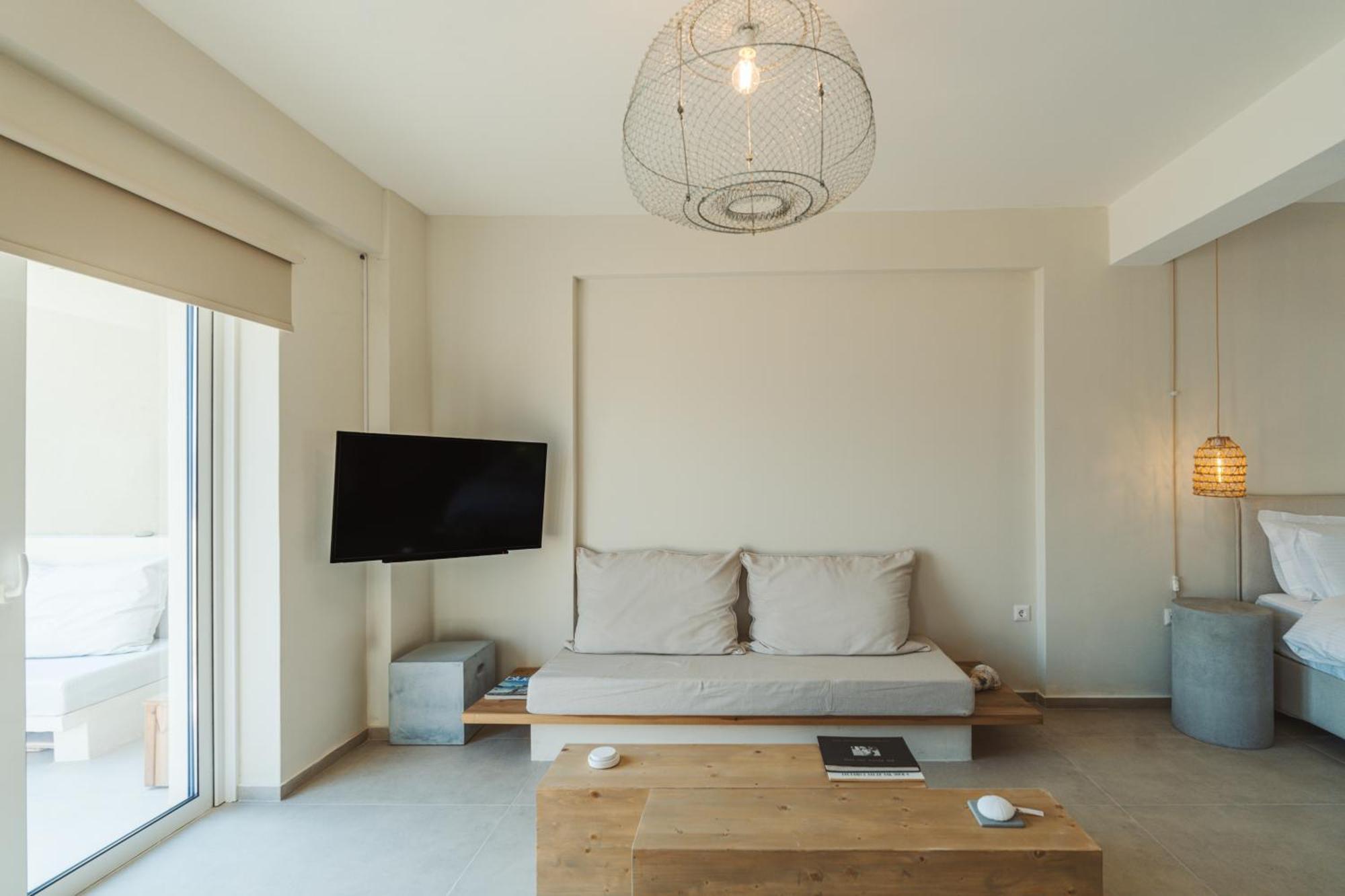 Seaside Luxury Apartment Nikiana
