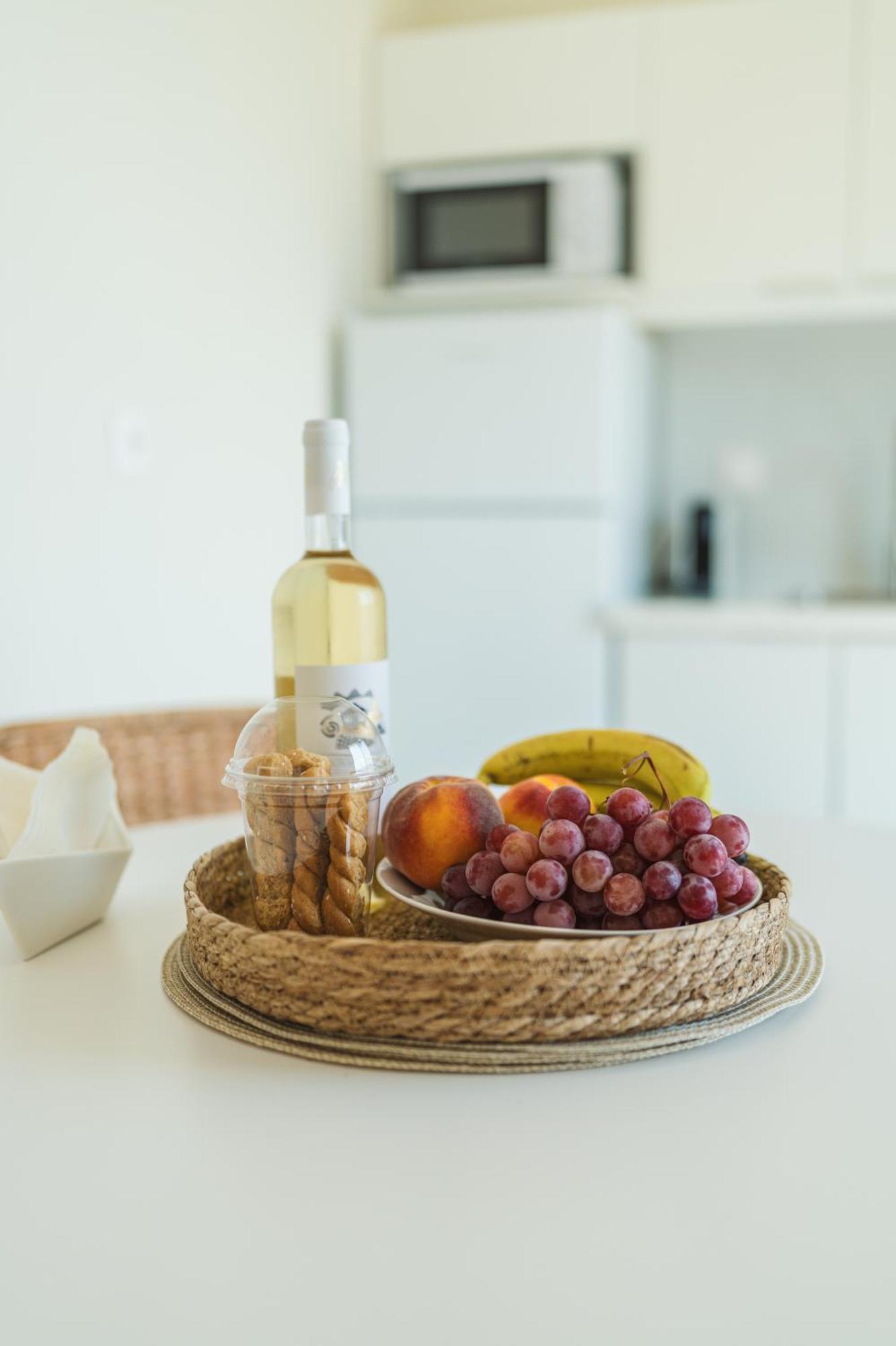 Seaside Luxury Apartment Nikiana