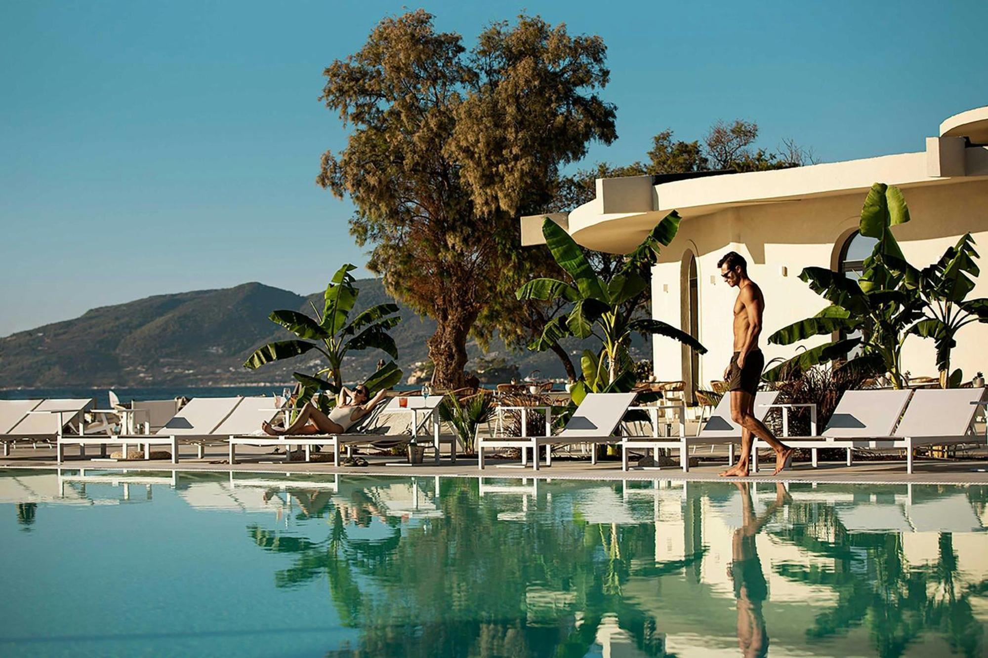 Domes Aulus Zante, Inclusive, Autograph Collection