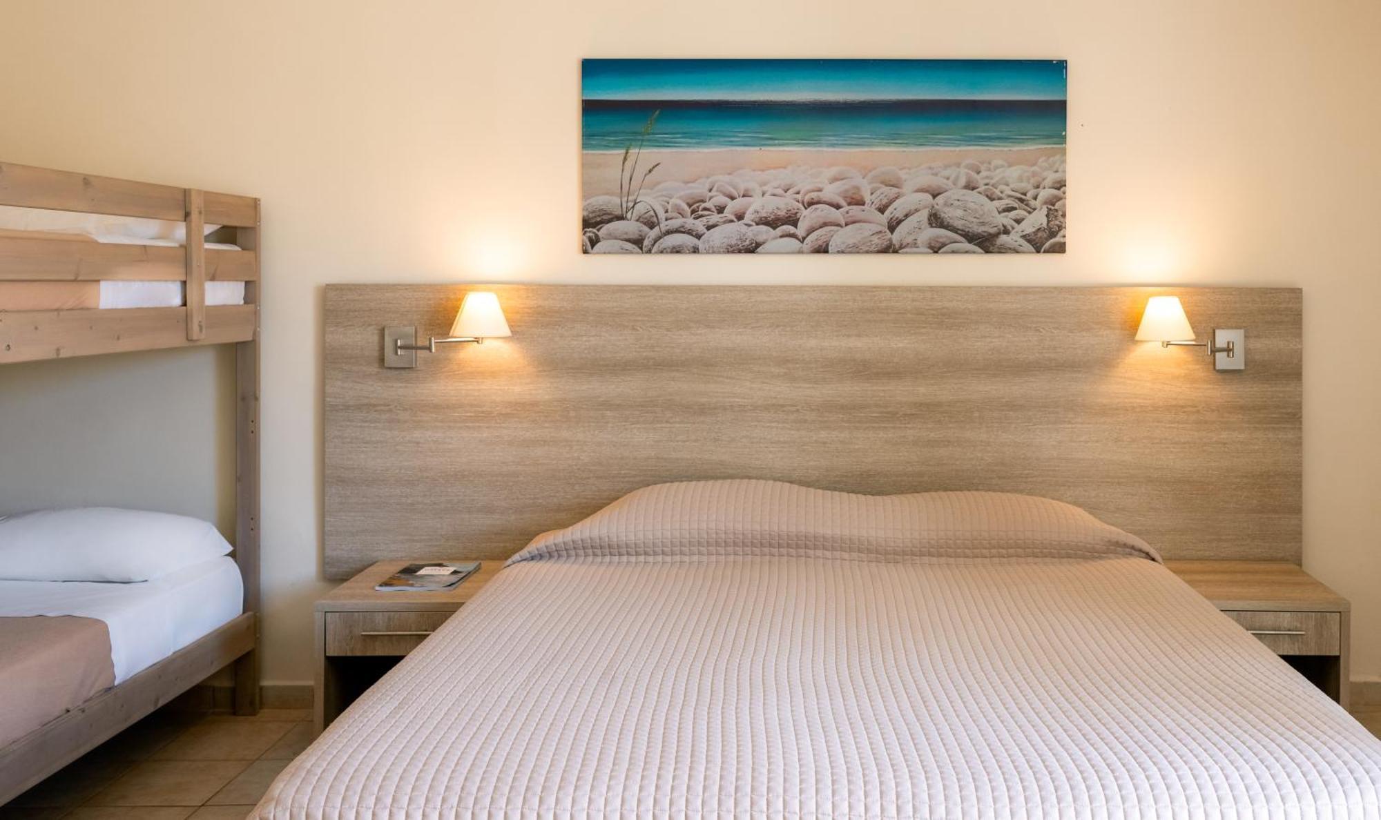 Hotel Messonghi