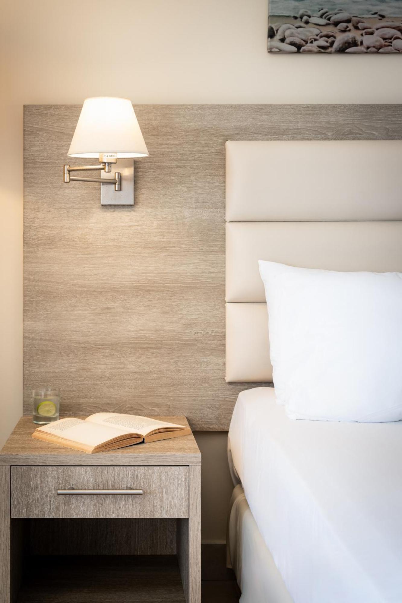 Messonghi Hotel 4*