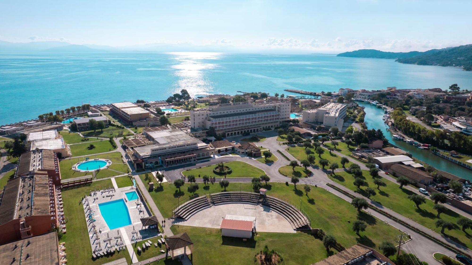 Hotel Messonghi