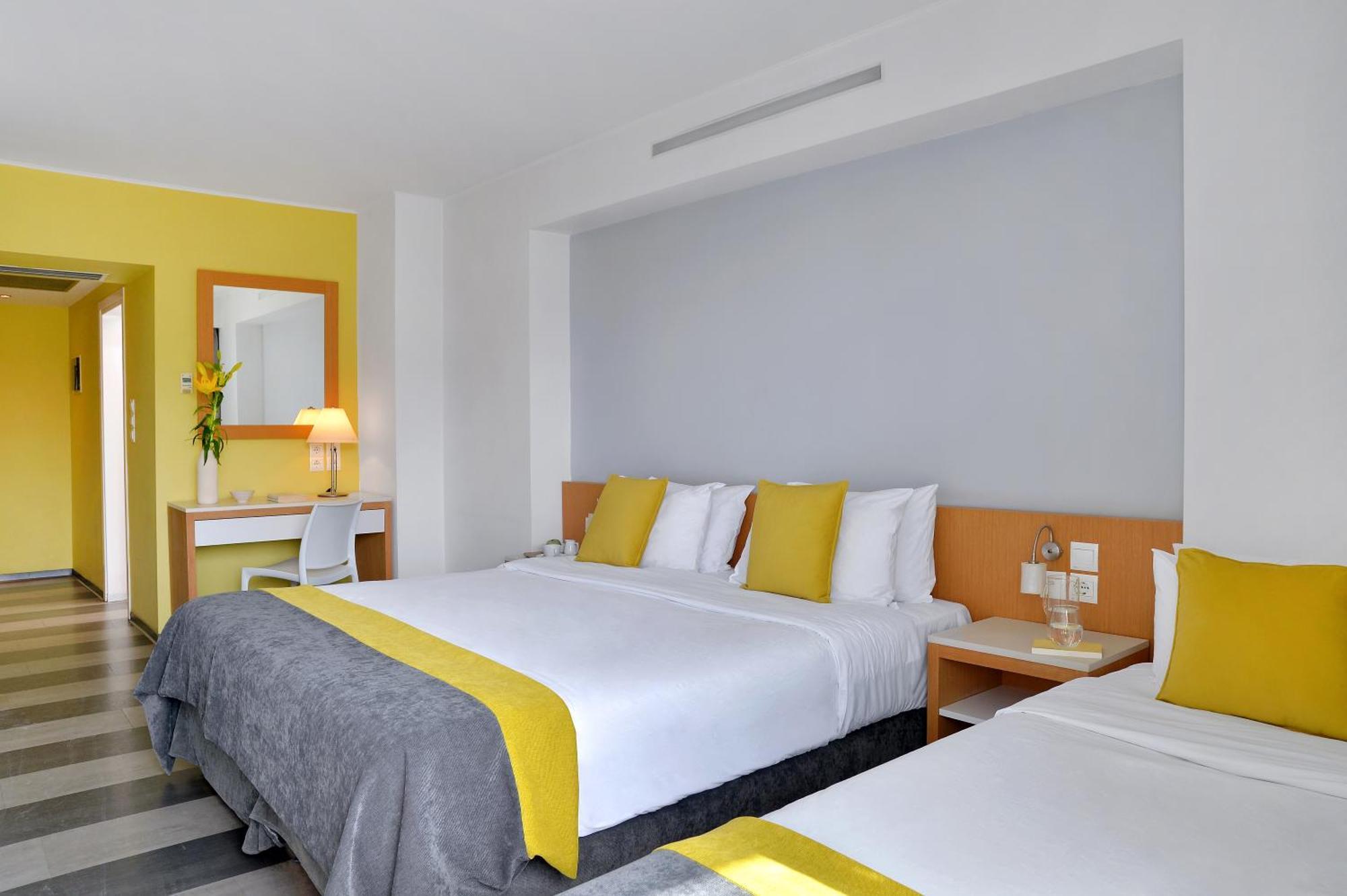 Hotel Airotel Galaxy 4*