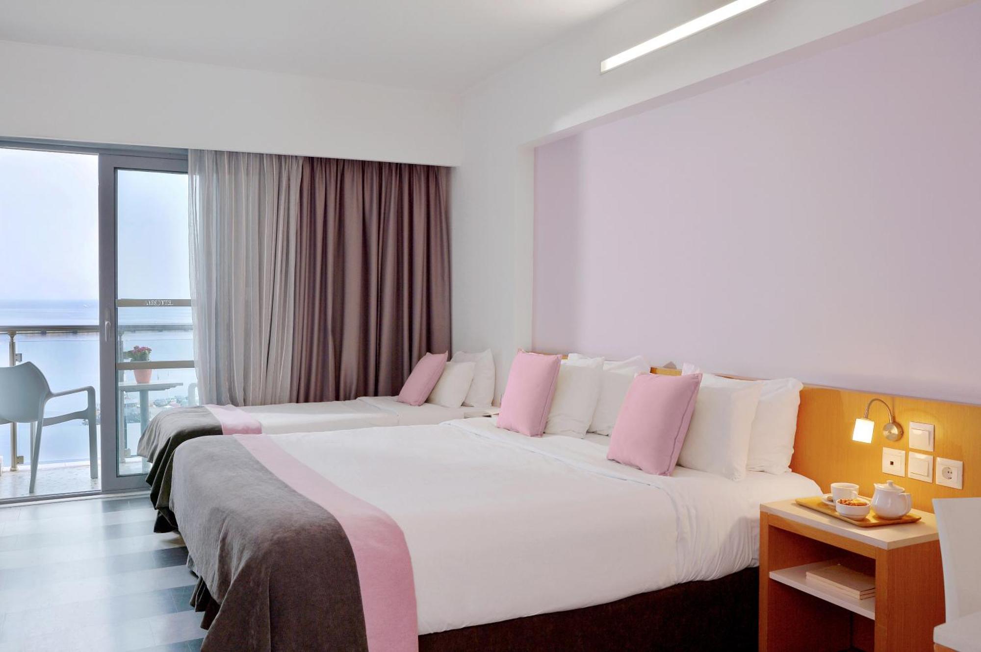 Hotel Airotel Galaxy 4*