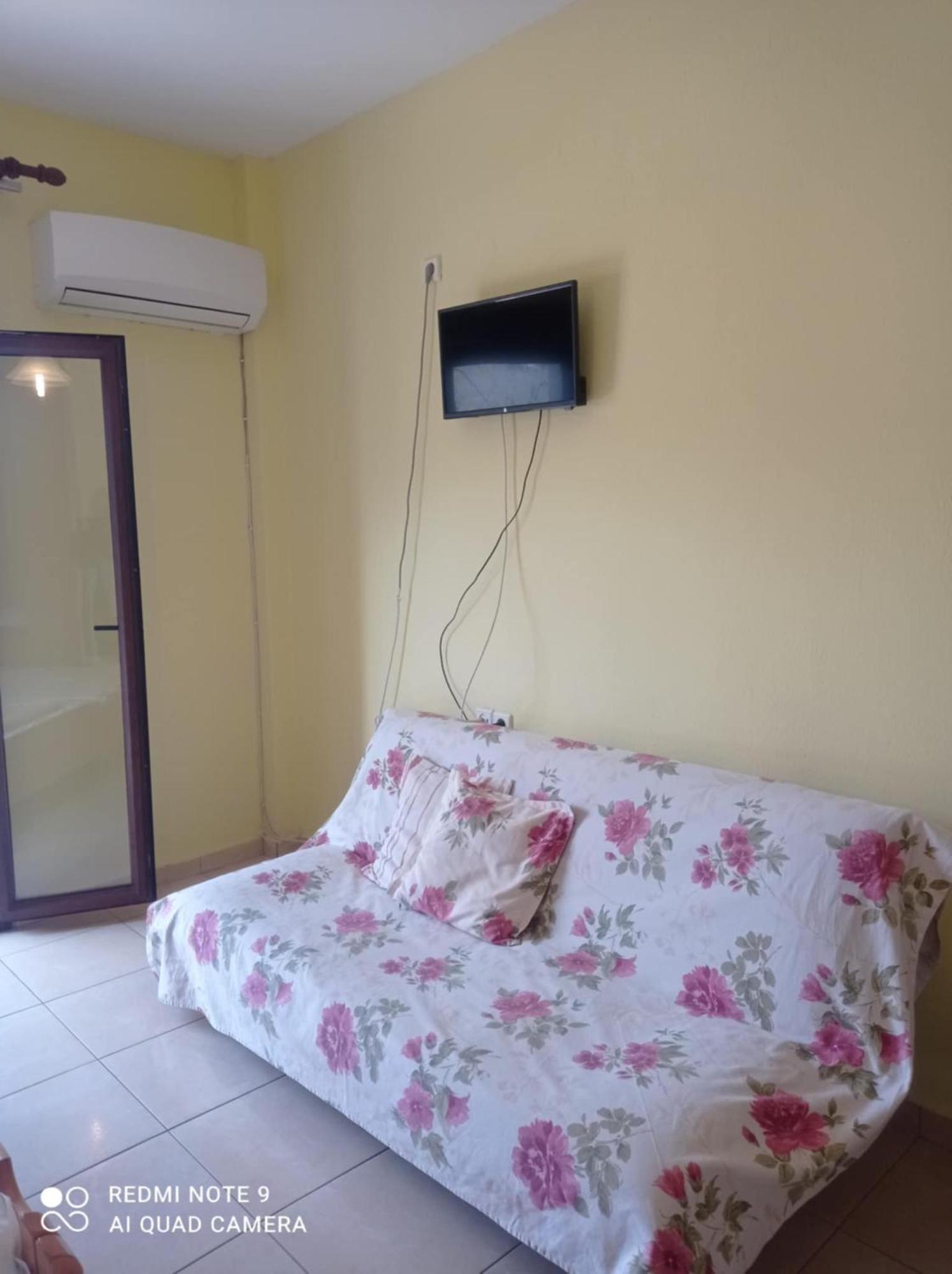Kandilari Apartment Kokkino Nero