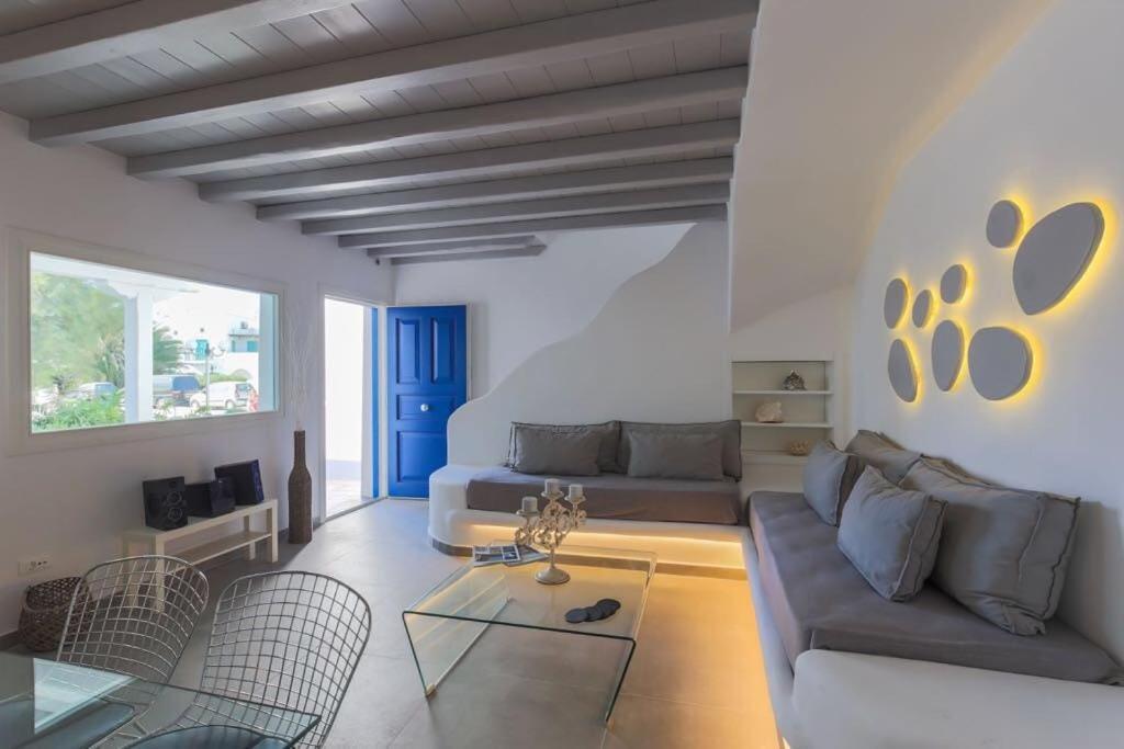 Iliana 1 & 2 W Shared Pool, Ornos, Mykonos * Ornos (Mykonos)