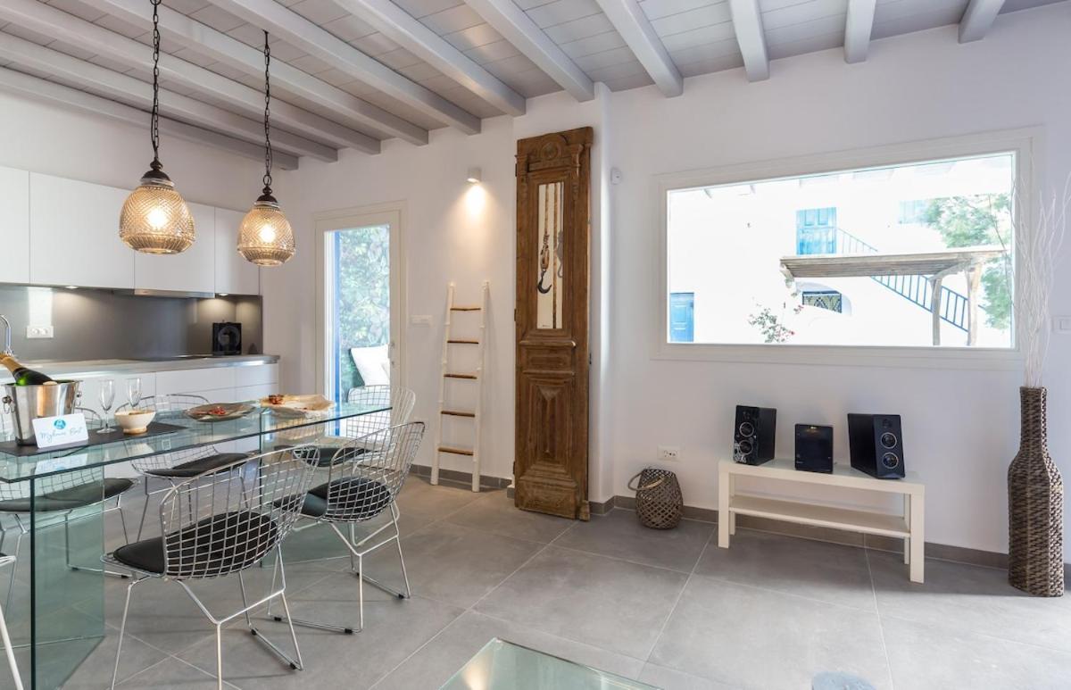 Iliana 1 & 2 W Shared Pool, Ornos, Mykonos