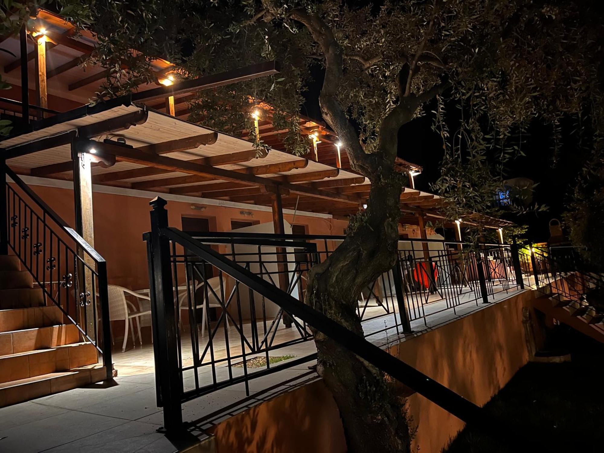 Sissy's San Antonio Thassos *