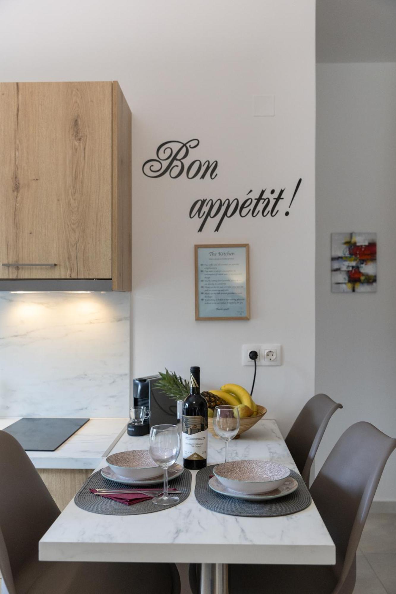 Omalia Apartment *