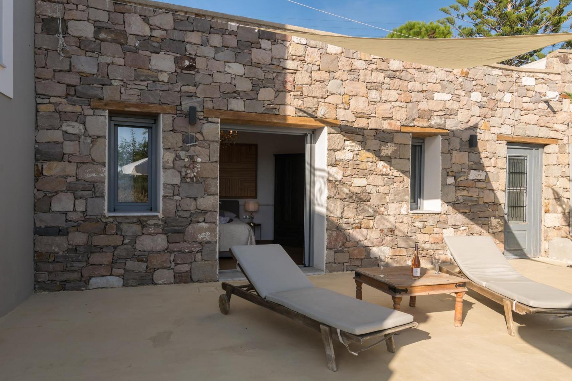 Holiday home Mavrokastro Adamantas (Milos)