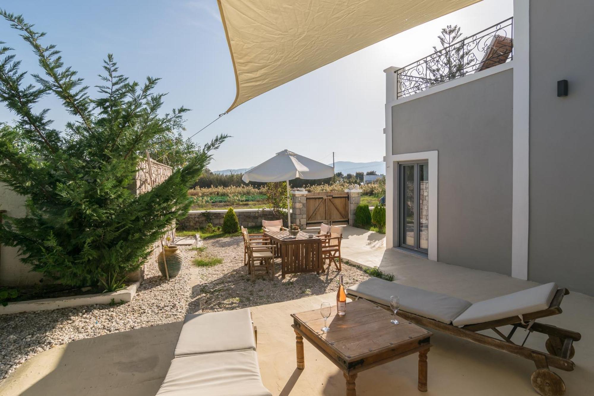 Holiday home Mavrokastro Adamantas (Milos)
