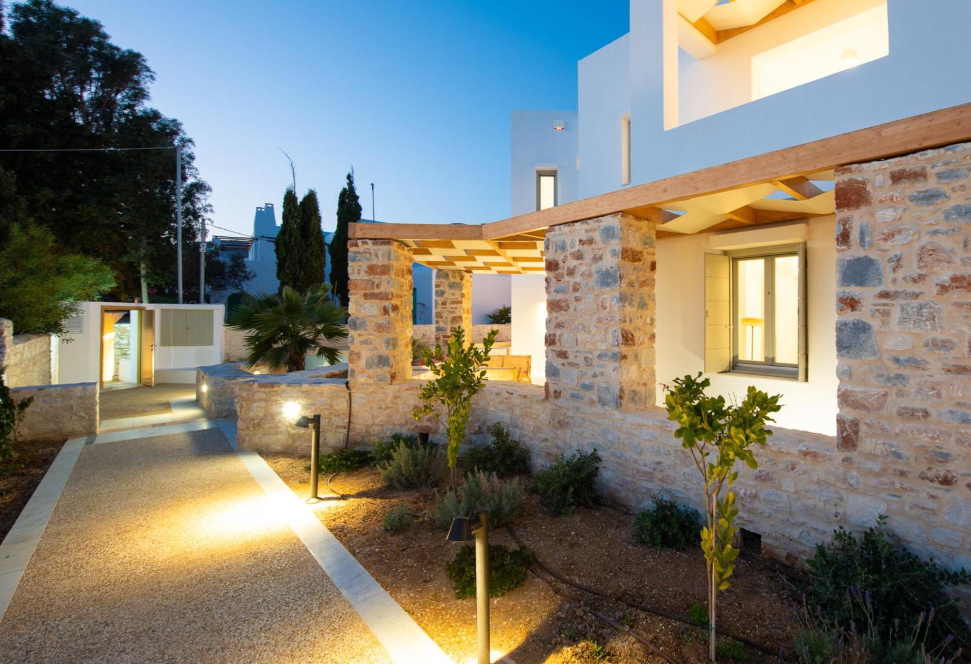 Apartment Triotissa Local Living Residences