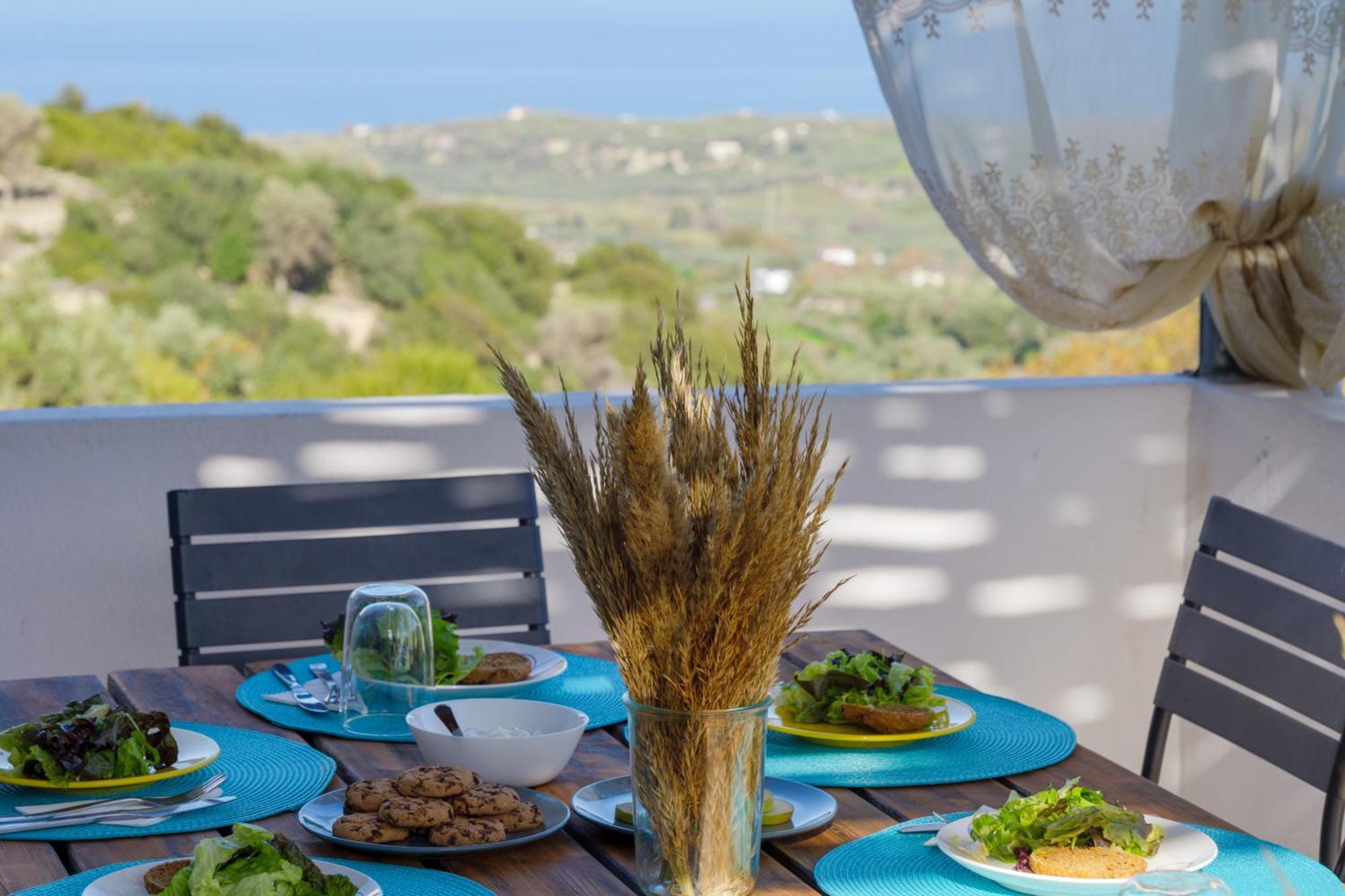 Lira Pure Serenity & Sea Views 3br Rethymno (Crete)