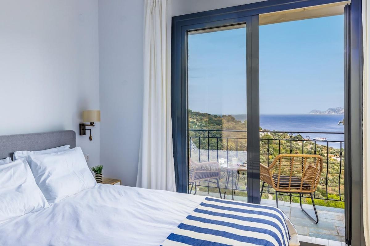 Villa Elissaios-brand New Renovated Pool