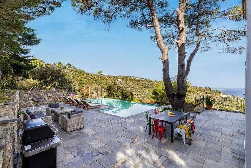 Villa Elissaios-brand New Renovated Pool *