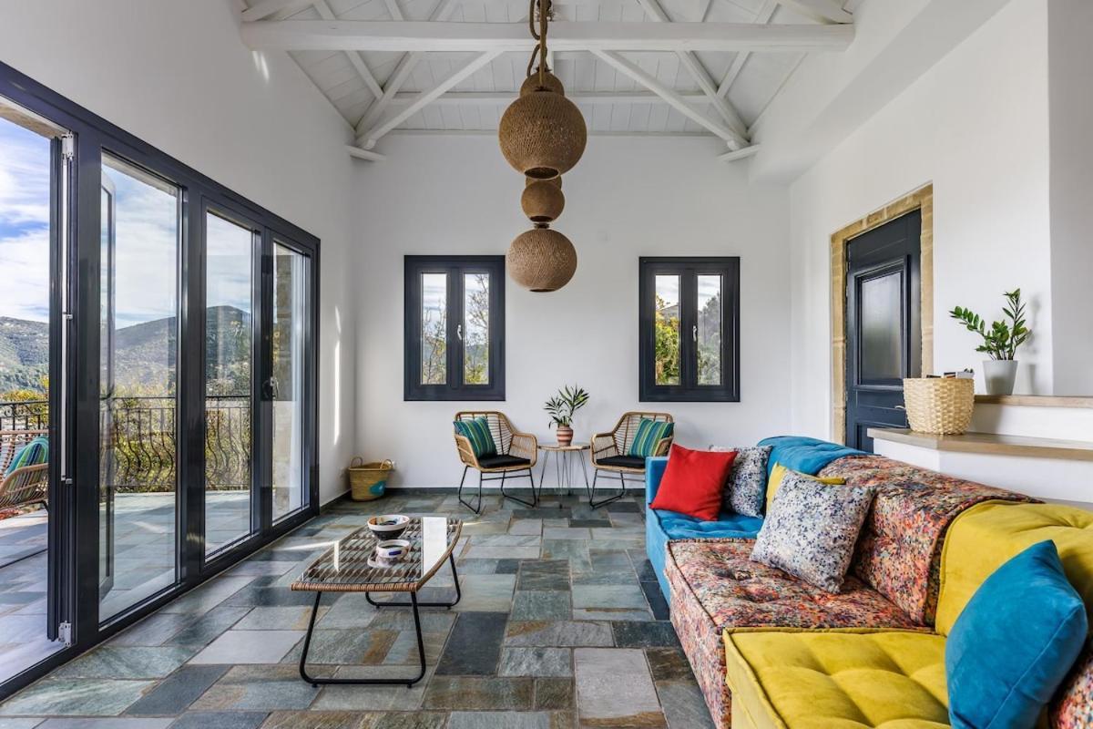 Elissaios-brand New Renovated Pool Villa
