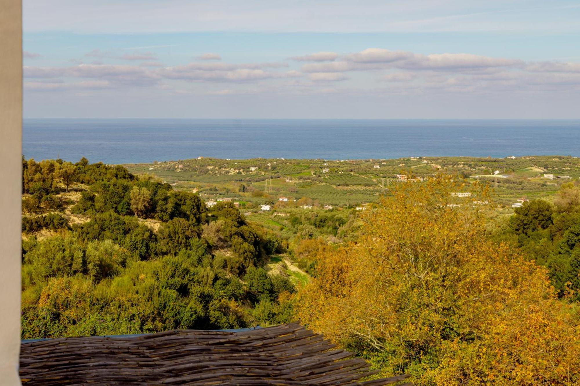 Lira Pure Serenity & Sea Views 3br *