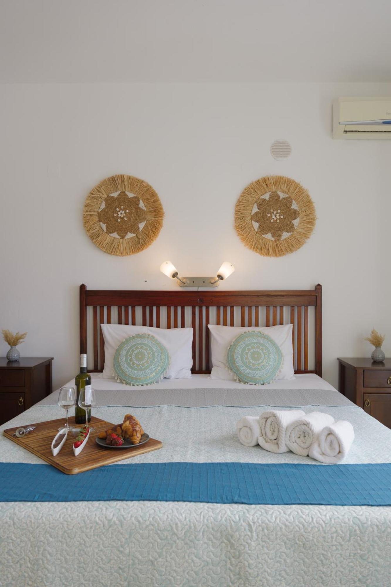 Lira Pure Serenity & Sea Views 3br Villa