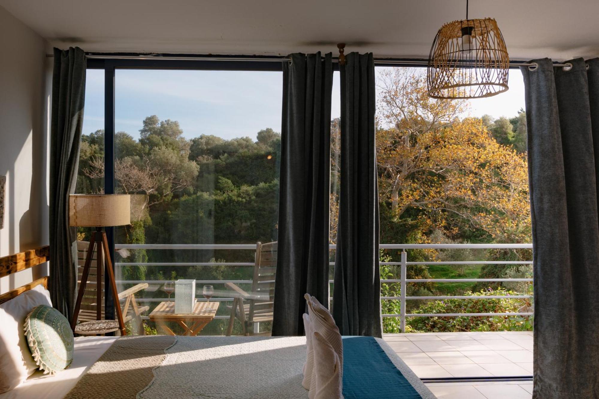Lira Pure Serenity & Sea Views 3br *