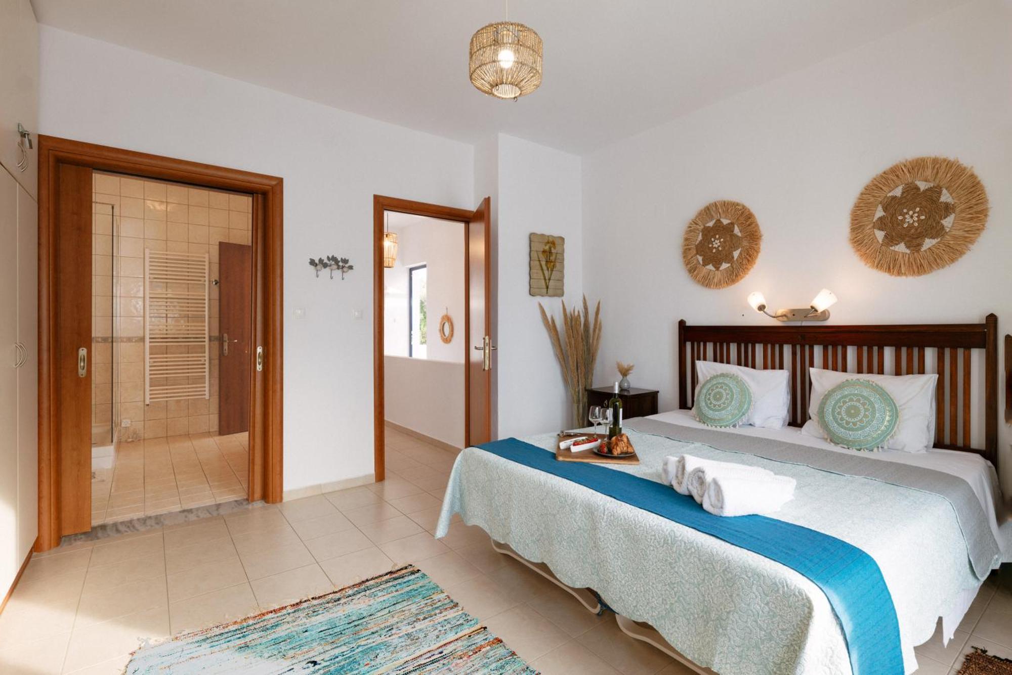 Lira Pure Serenity & Sea Views 3br Villa