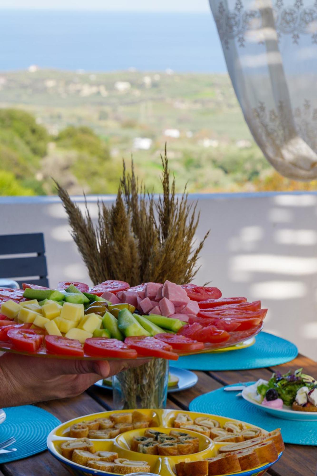 Villa Lira Pure Serenity & Sea Views 3br Rethymno (Crete)